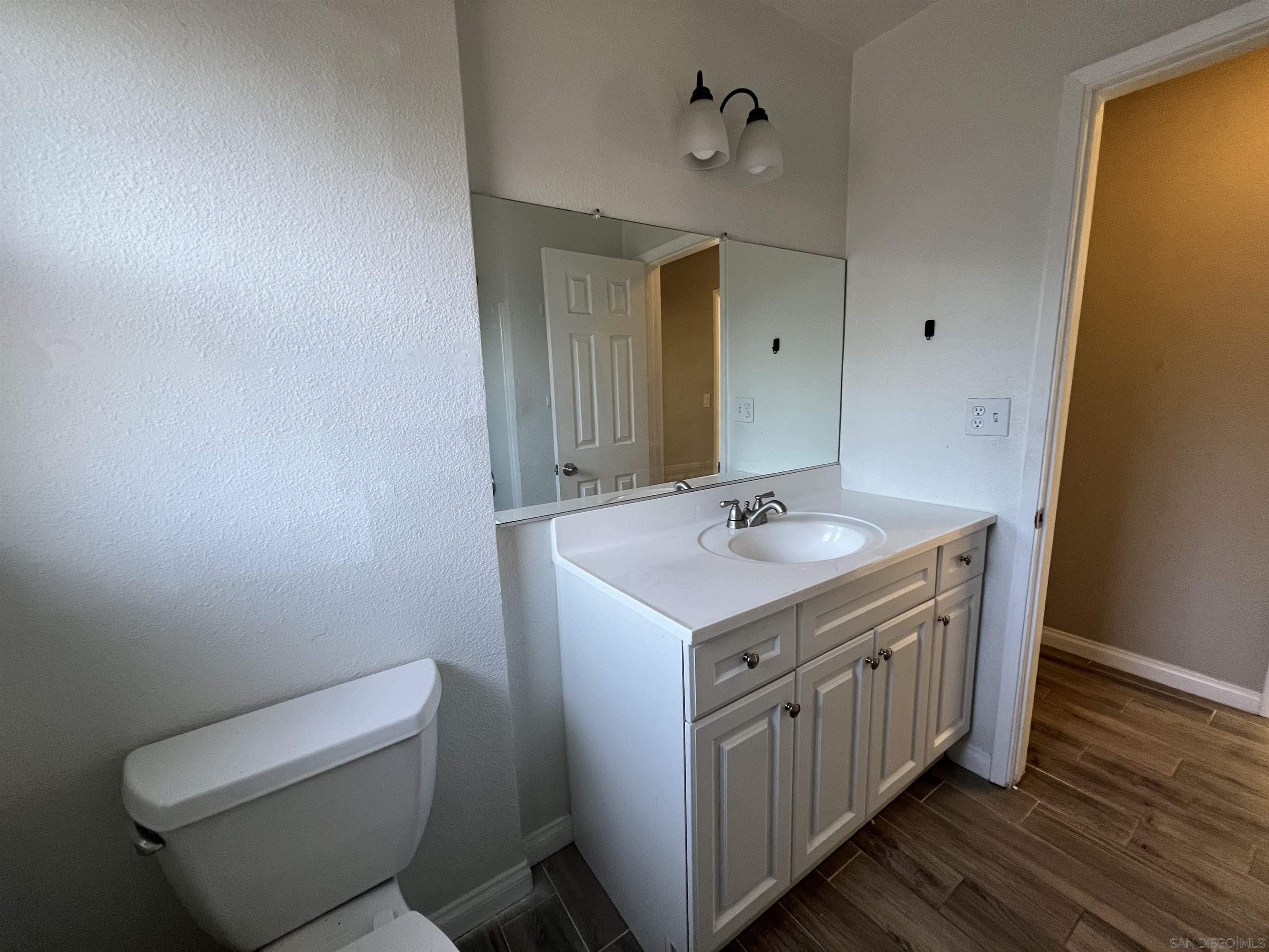 Detail Gallery Image 32 of 41 For 222-224 W 8th Ave, Escondido,  CA 92025 - – Beds | – Baths