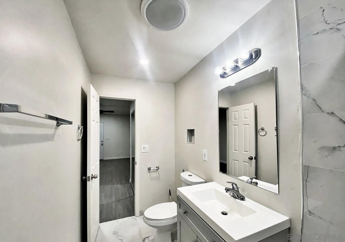 Detail Gallery Image 6 of 41 For 222-224 W 8th Ave, Escondido,  CA 92025 - – Beds | – Baths