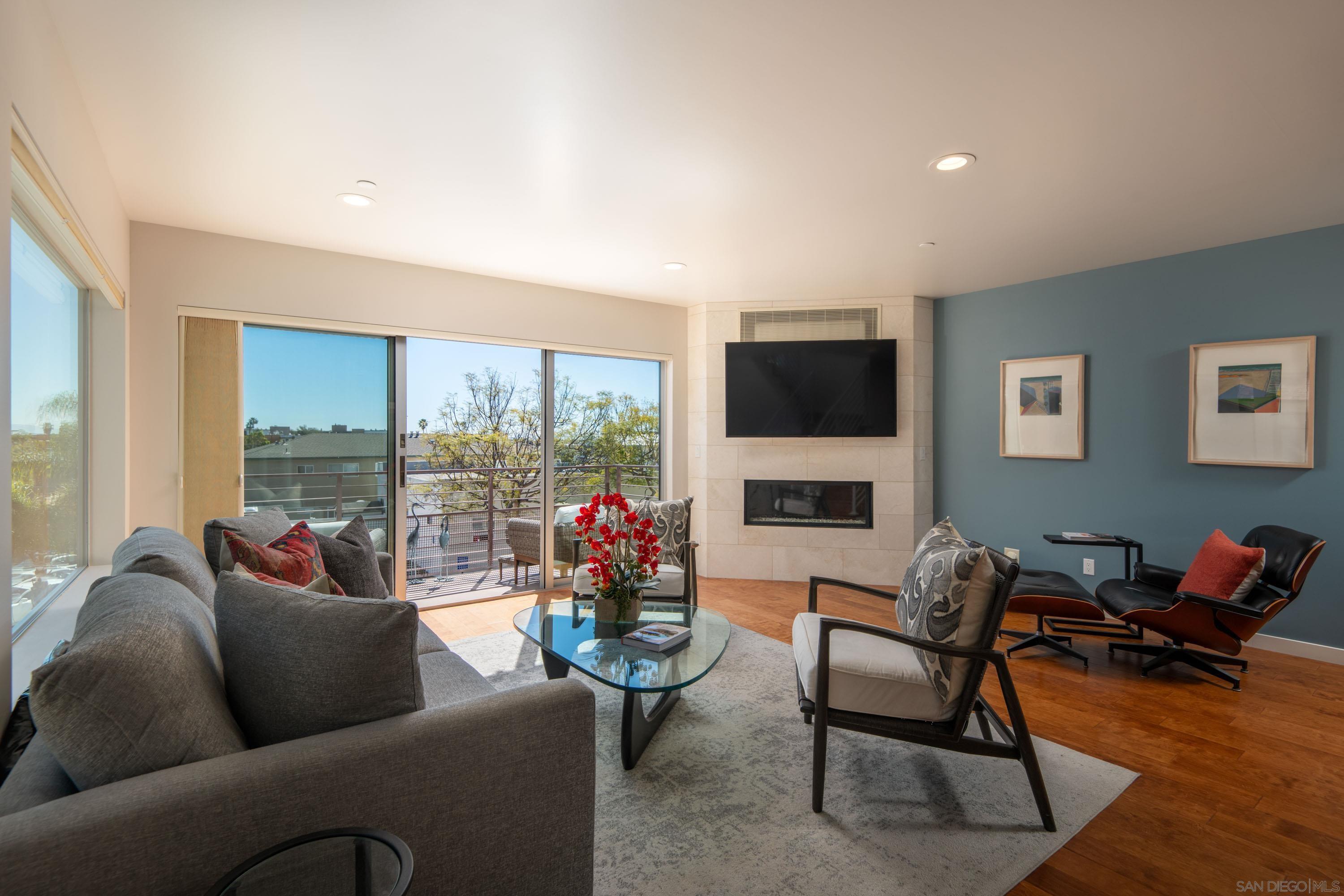 Detail Gallery Image 17 of 40 For 1122  Locust St, San Diego,  CA 92106 - 3 Beds | 2 Baths