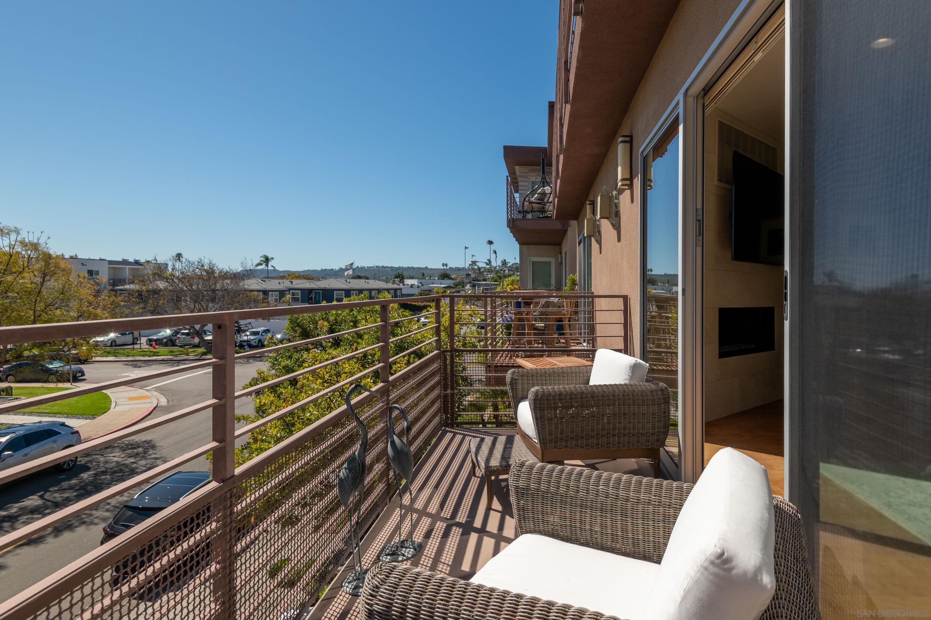 Detail Gallery Image 19 of 40 For 1122  Locust St, San Diego,  CA 92106 - 3 Beds | 2 Baths