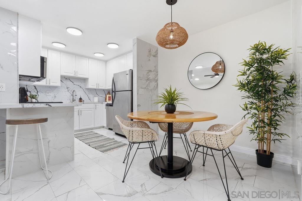 Front Image Thumbnail for SD260004927