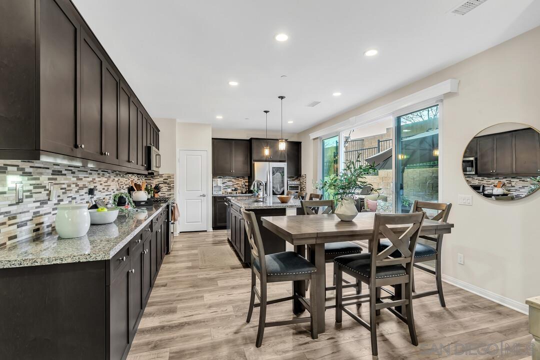 Front Image Thumbnail for SD260004934