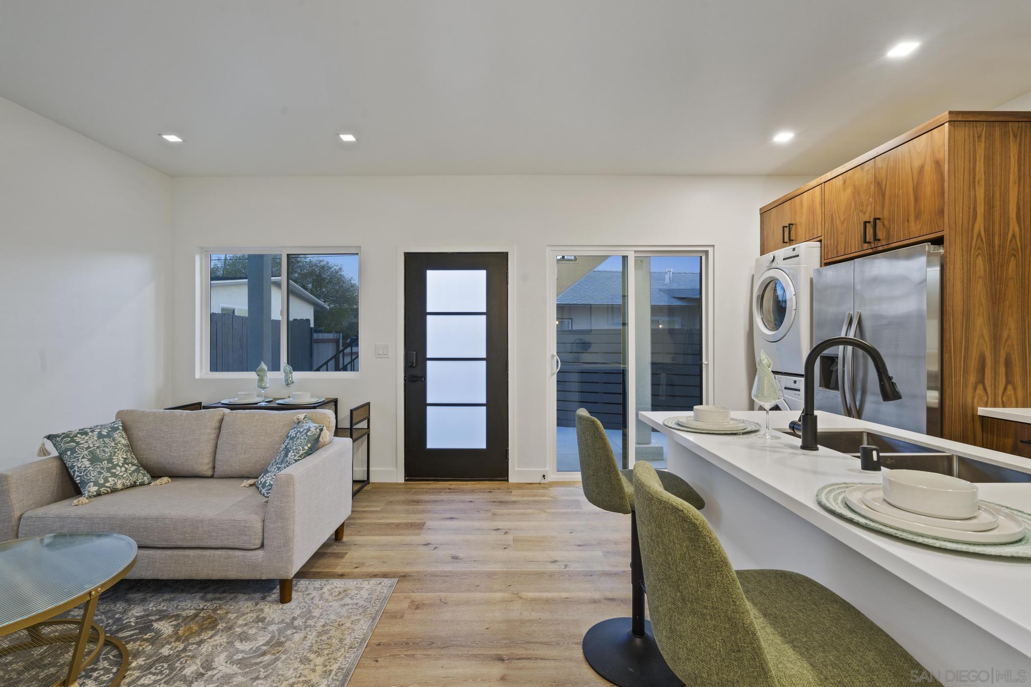 Detail Gallery Image 15 of 23 For 3582  Hatteras, San Diego,  CA 92117 - – Beds | – Baths