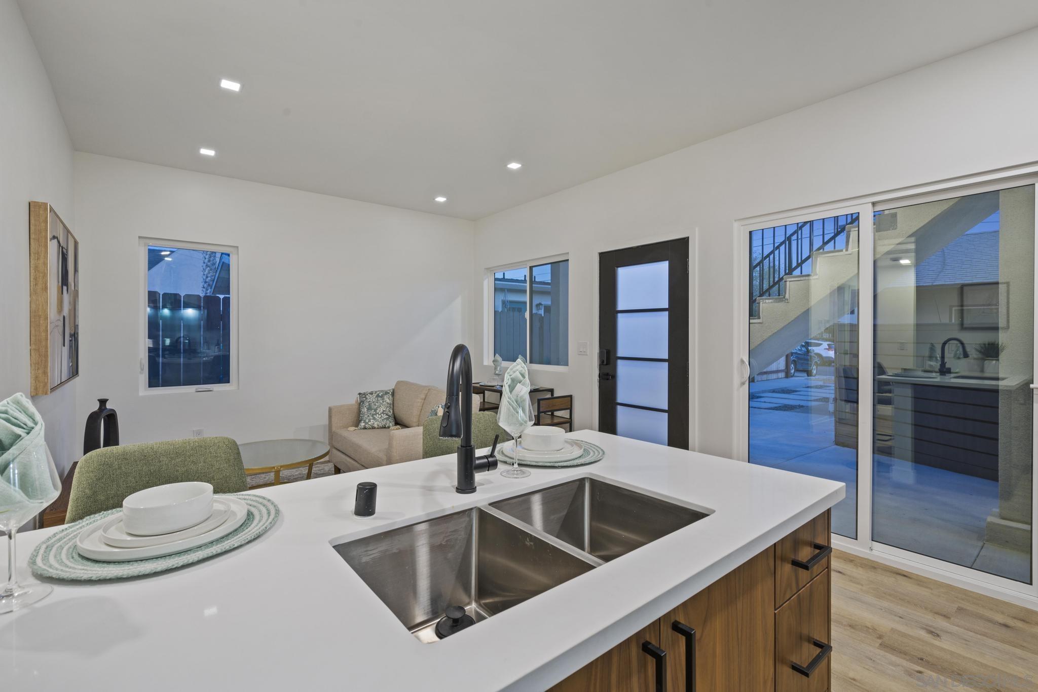 Detail Gallery Image 16 of 23 For 3582  Hatteras, San Diego,  CA 92117 - – Beds | – Baths