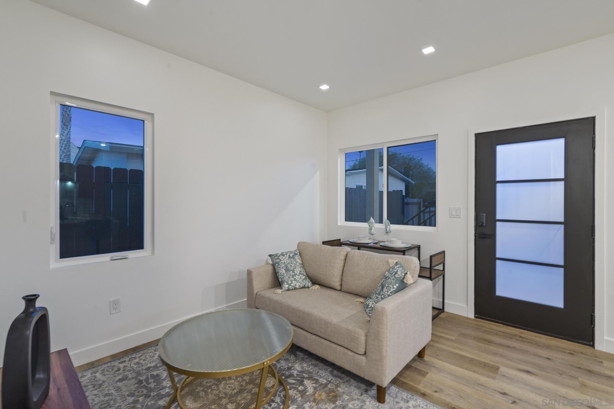 Detail Gallery Image 17 of 23 For 3582  Hatteras, San Diego,  CA 92117 - – Beds | – Baths