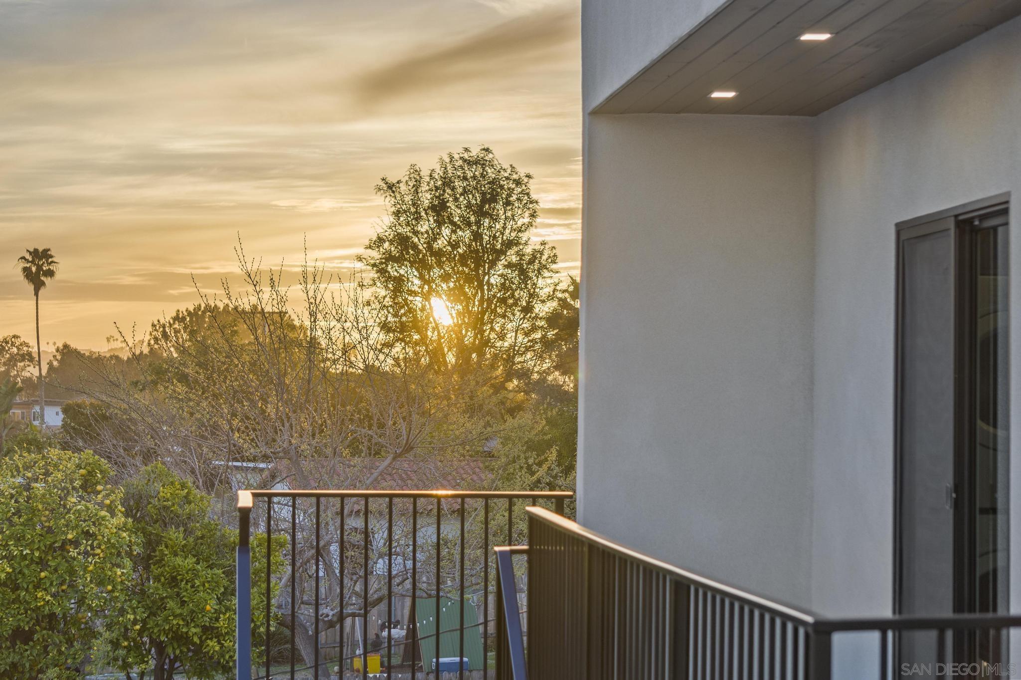 Detail Gallery Image 7 of 23 For 3582  Hatteras, San Diego,  CA 92117 - – Beds | – Baths