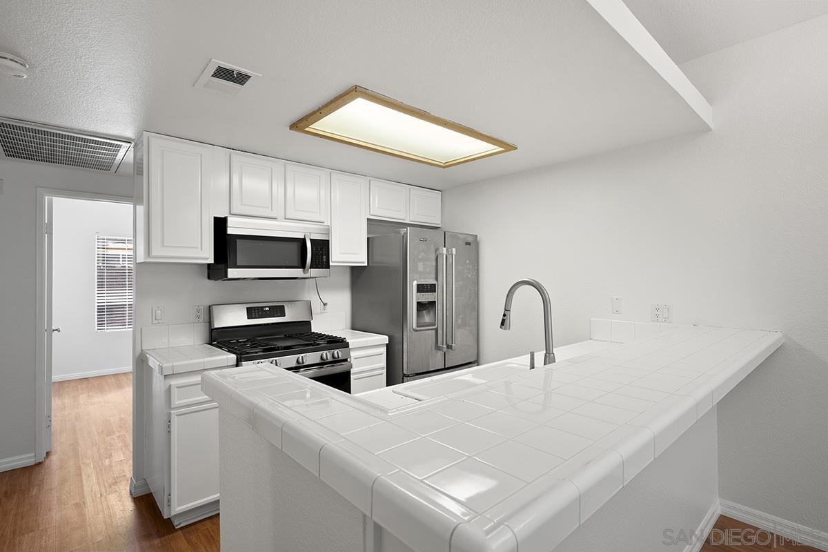 Detail Gallery Image 10 of 31 For 4357  Arizona St  #3,  San Diego,  CA 92104 - 2 Beds | 2 Baths