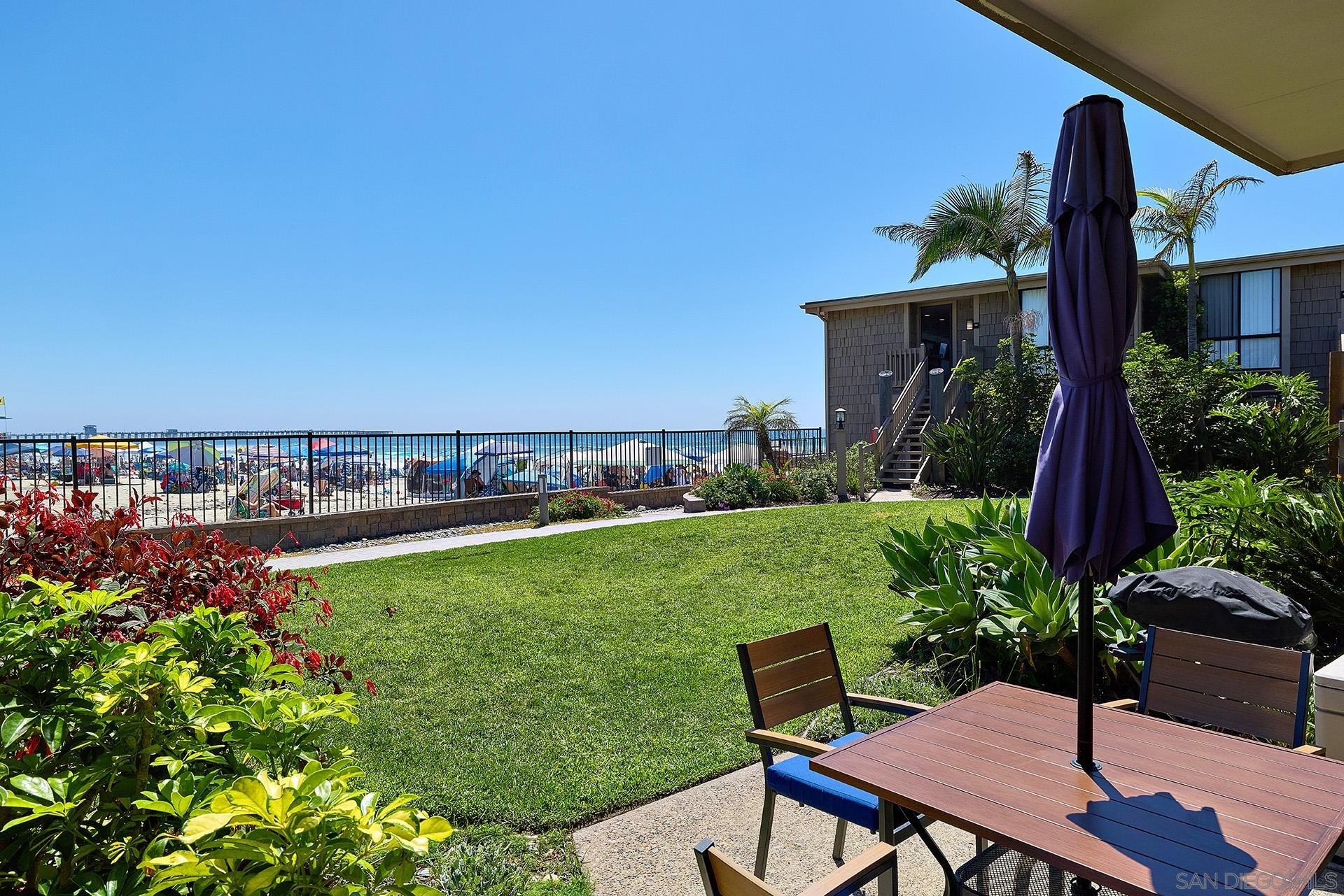 Detail Gallery Image 2 of 45 For 999 N Pacific St  #D011,  Oceanside,  CA 92054 - 1 Beds | 1 Baths
