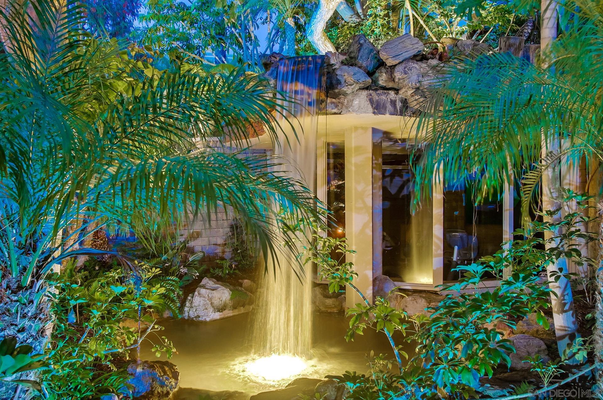 Detail Gallery Image 17 of 45 For 999 N Pacific St  #D011,  Oceanside,  CA 92054 - 1 Beds | 1 Baths