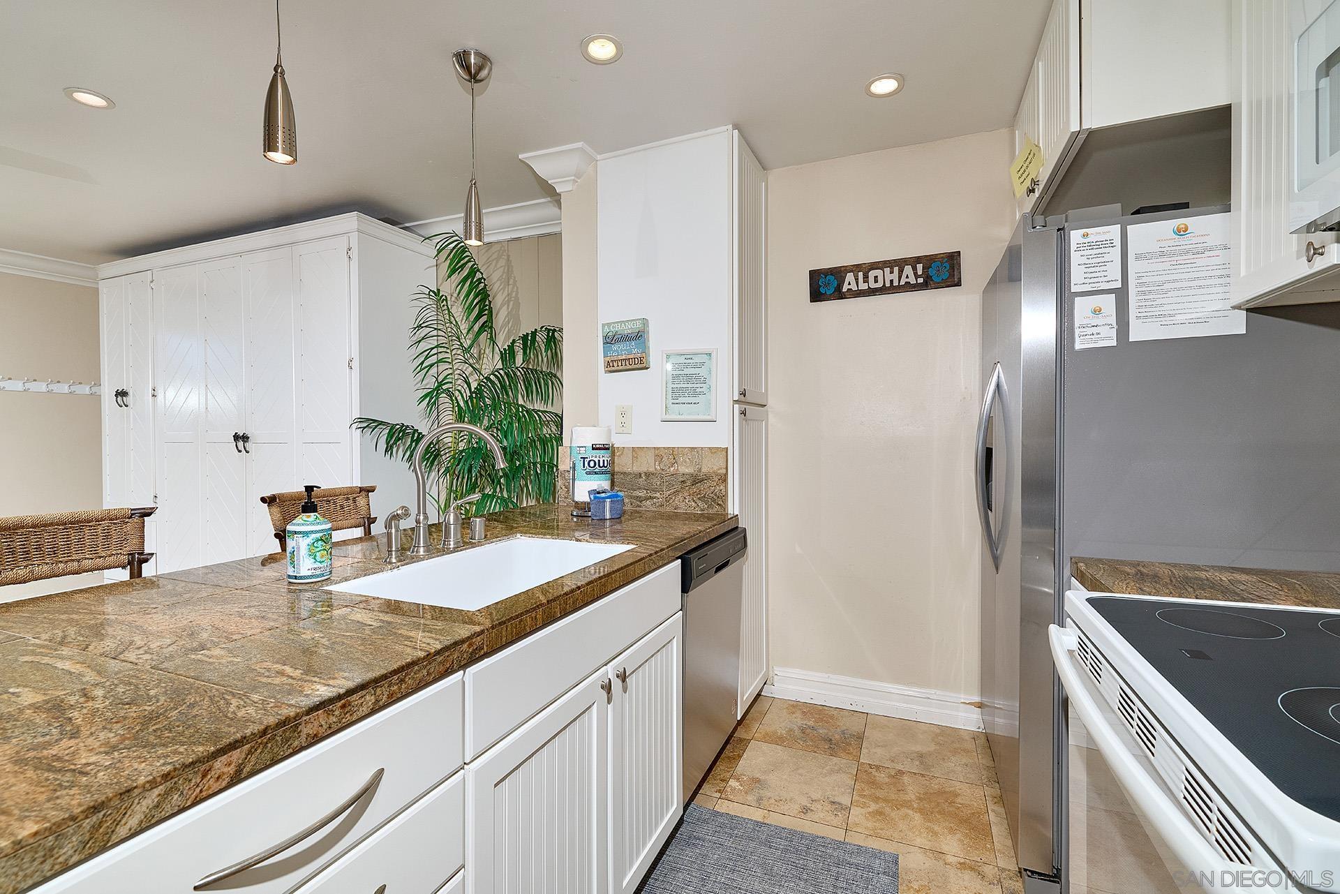 Detail Gallery Image 9 of 45 For 999 N Pacific St  #D011,  Oceanside,  CA 92054 - 1 Beds | 1 Baths