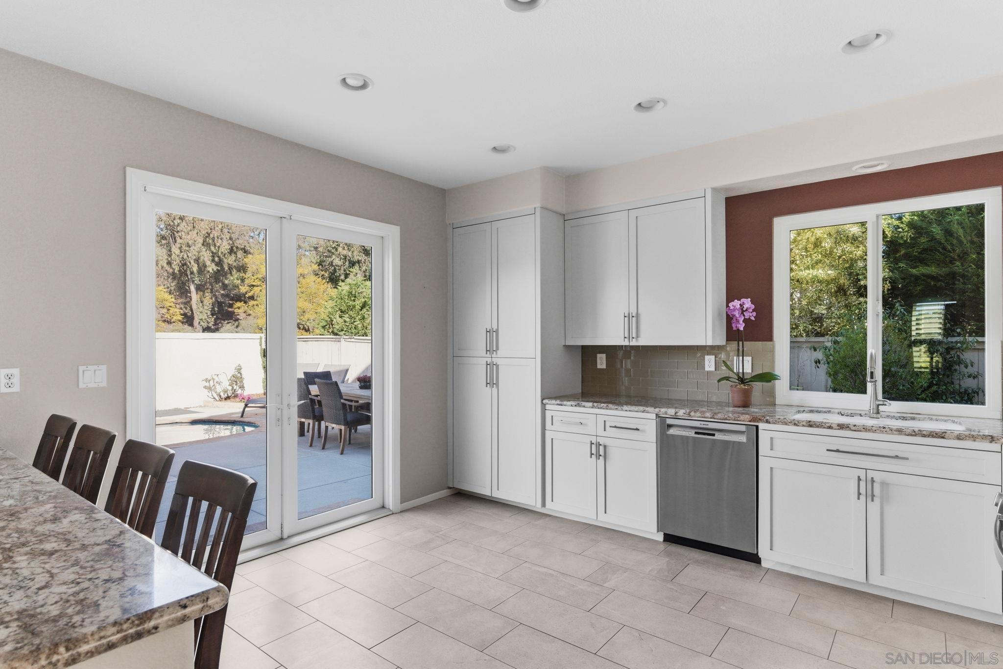 Detail Gallery Image 16 of 37 For 11815  Cypress Valley Dr, San Diego,  CA 92131 - 4 Beds | 3 Baths