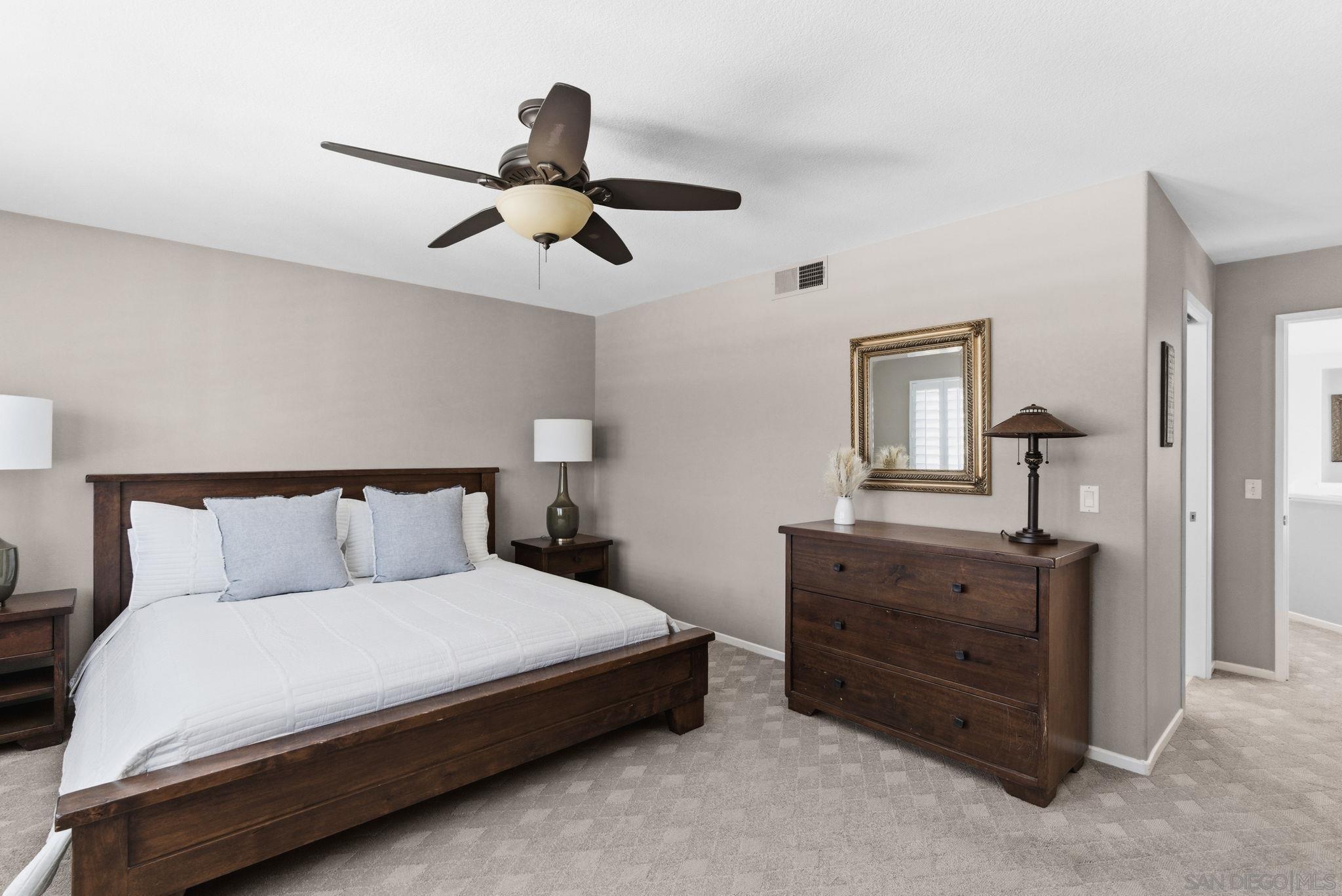 Detail Gallery Image 19 of 37 For 11815  Cypress Valley Dr, San Diego,  CA 92131 - 4 Beds | 3 Baths