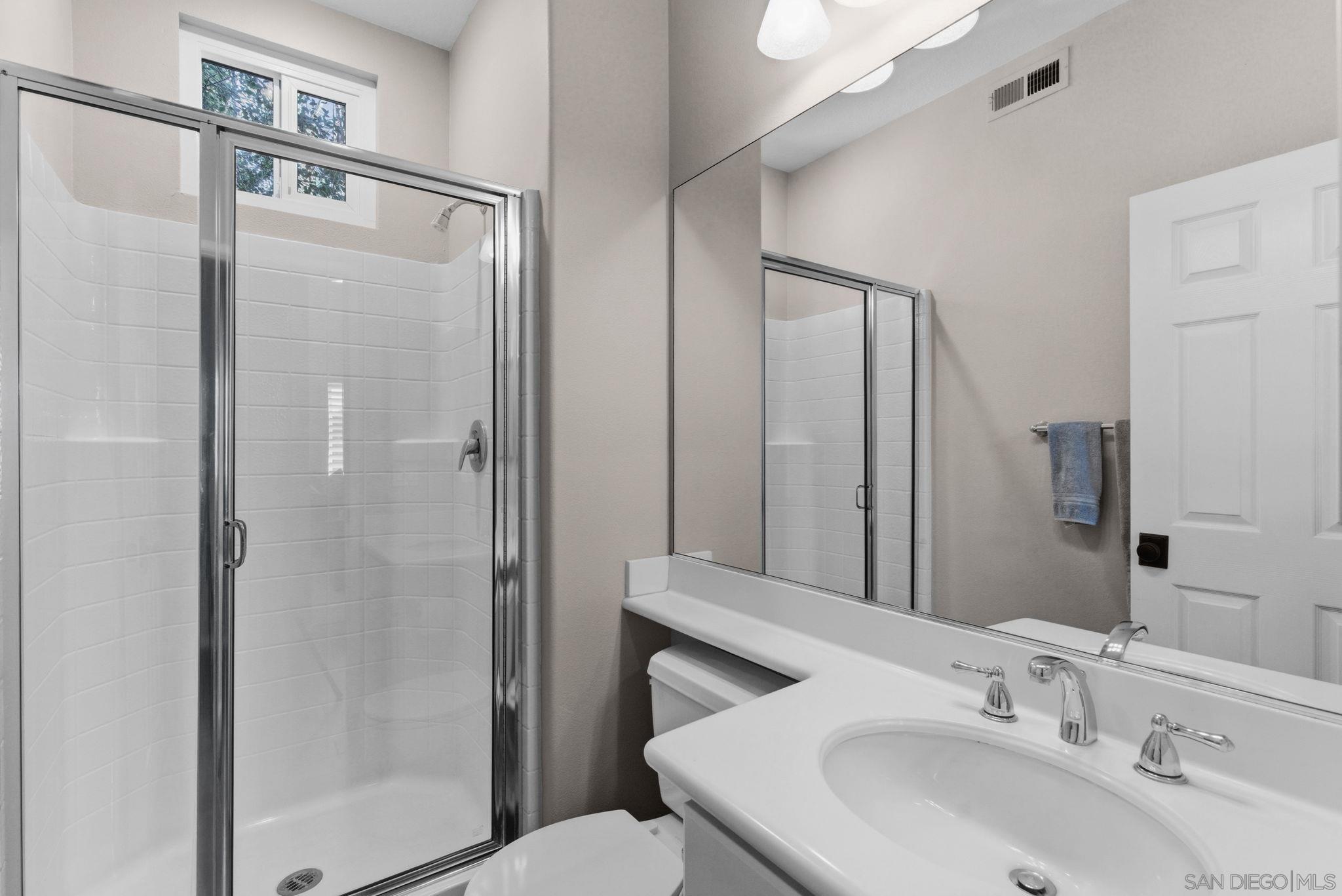 Detail Gallery Image 27 of 37 For 11815  Cypress Valley Dr, San Diego,  CA 92131 - 4 Beds | 3 Baths