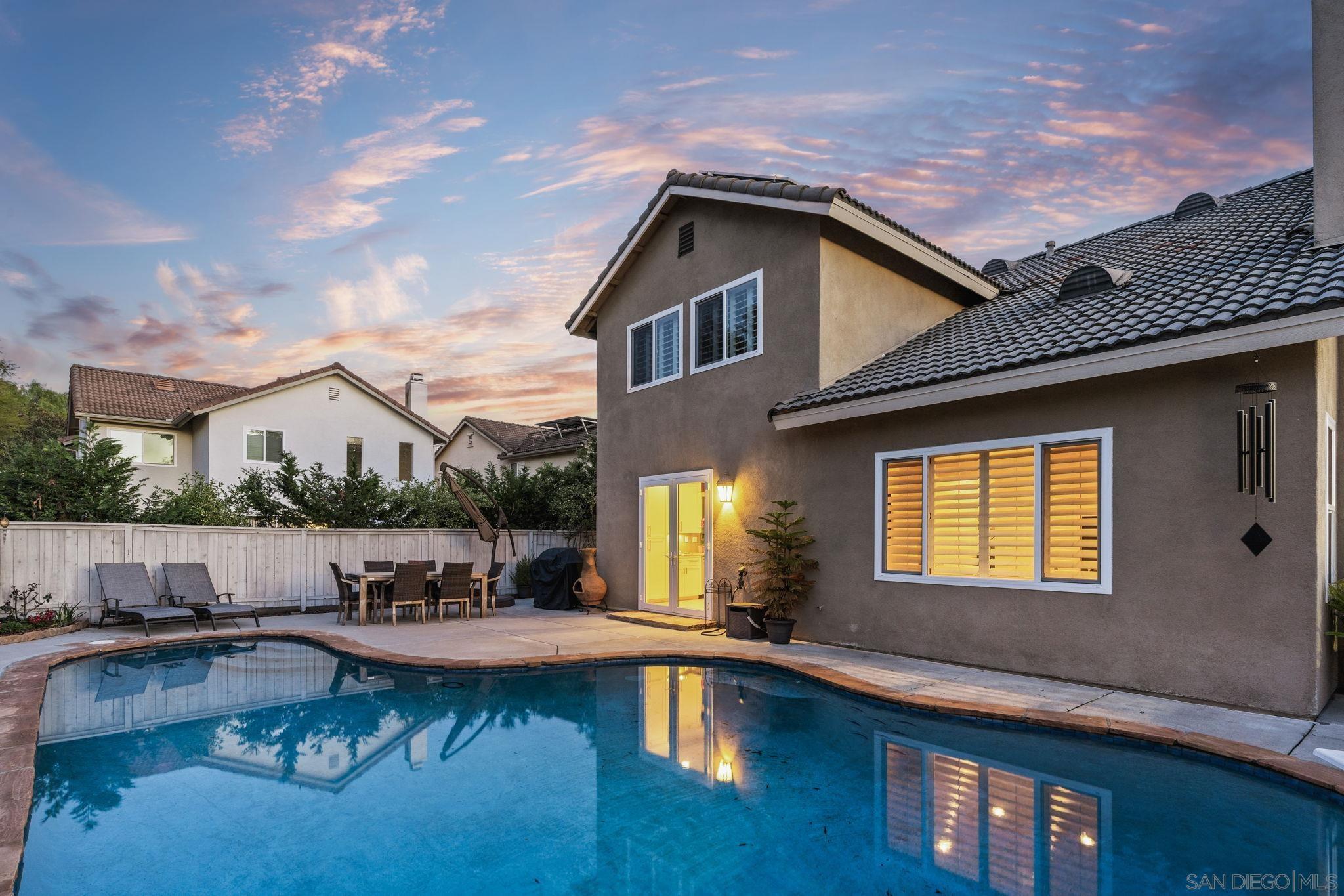 Detail Gallery Image 4 of 37 For 11815  Cypress Valley Dr, San Diego,  CA 92131 - 4 Beds | 3 Baths