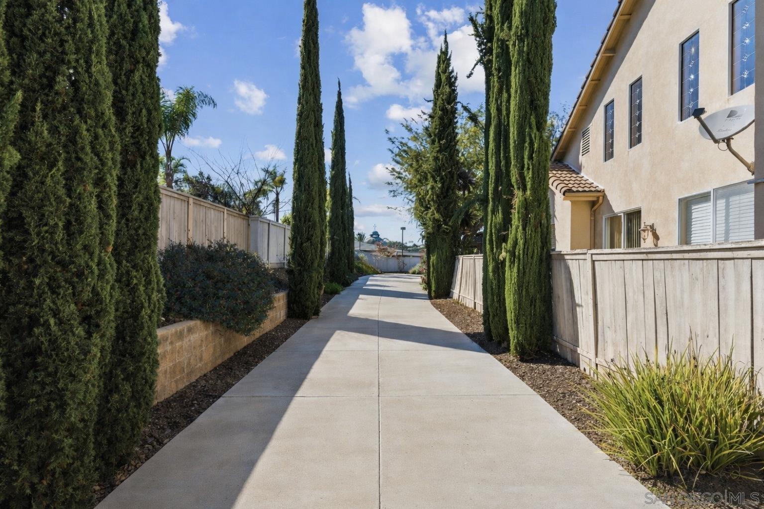 Detail Gallery Image 6 of 37 For 11815  Cypress Valley Dr, San Diego,  CA 92131 - 4 Beds | 3 Baths