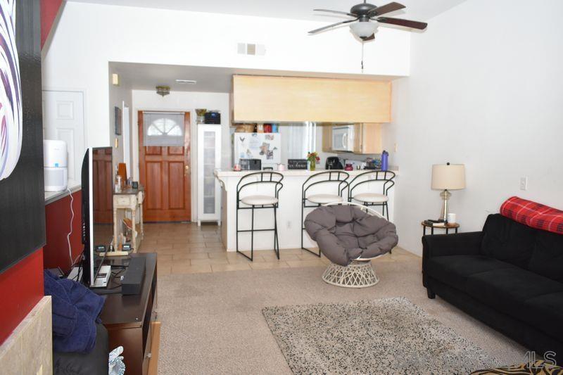 Detail Gallery Image 8 of 21 For 9290  Towne Centre Dr  #87,  San Diego,  CA 92121 - 2 Beds | 2/1 Baths