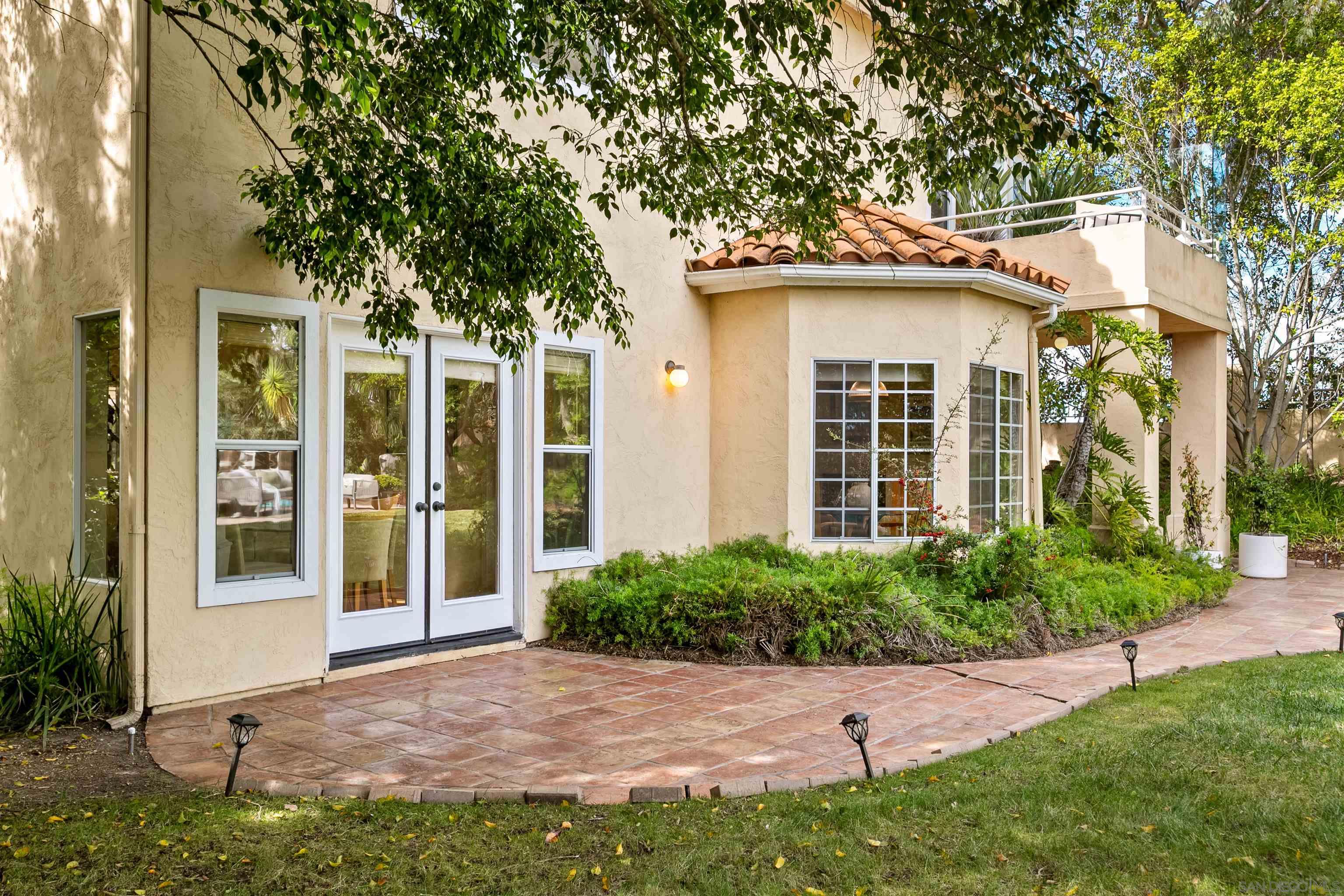 Detail Gallery Image 12 of 58 For 11495  Larmier Cir, San Diego,  CA 92131 - 4 Beds | 3 Baths