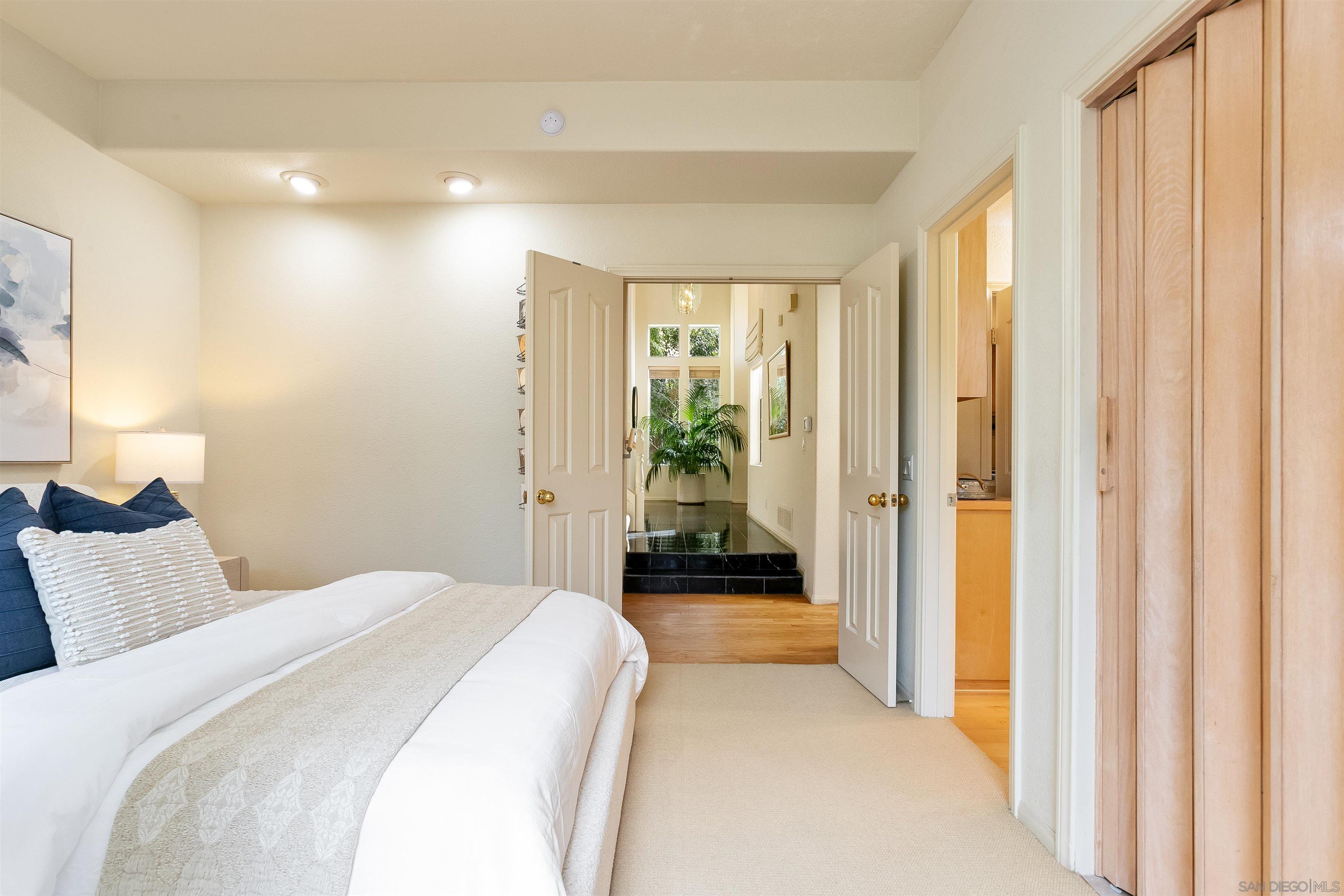 Detail Gallery Image 31 of 58 For 11495  Larmier Cir, San Diego,  CA 92131 - 4 Beds | 3 Baths