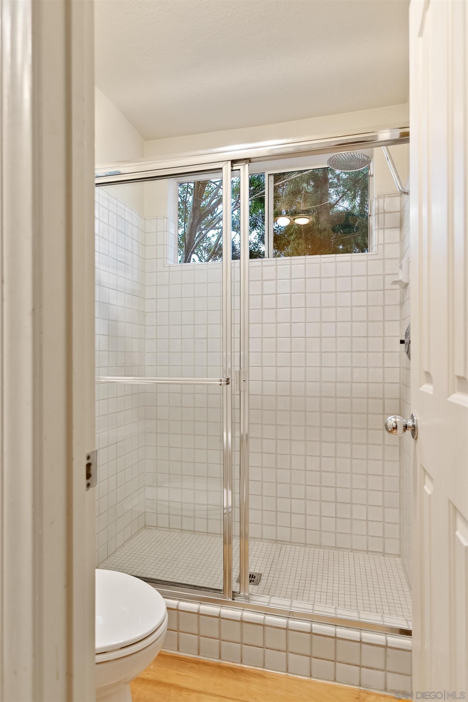 Detail Gallery Image 36 of 58 For 11495  Larmier Cir, San Diego,  CA 92131 - 4 Beds | 3 Baths