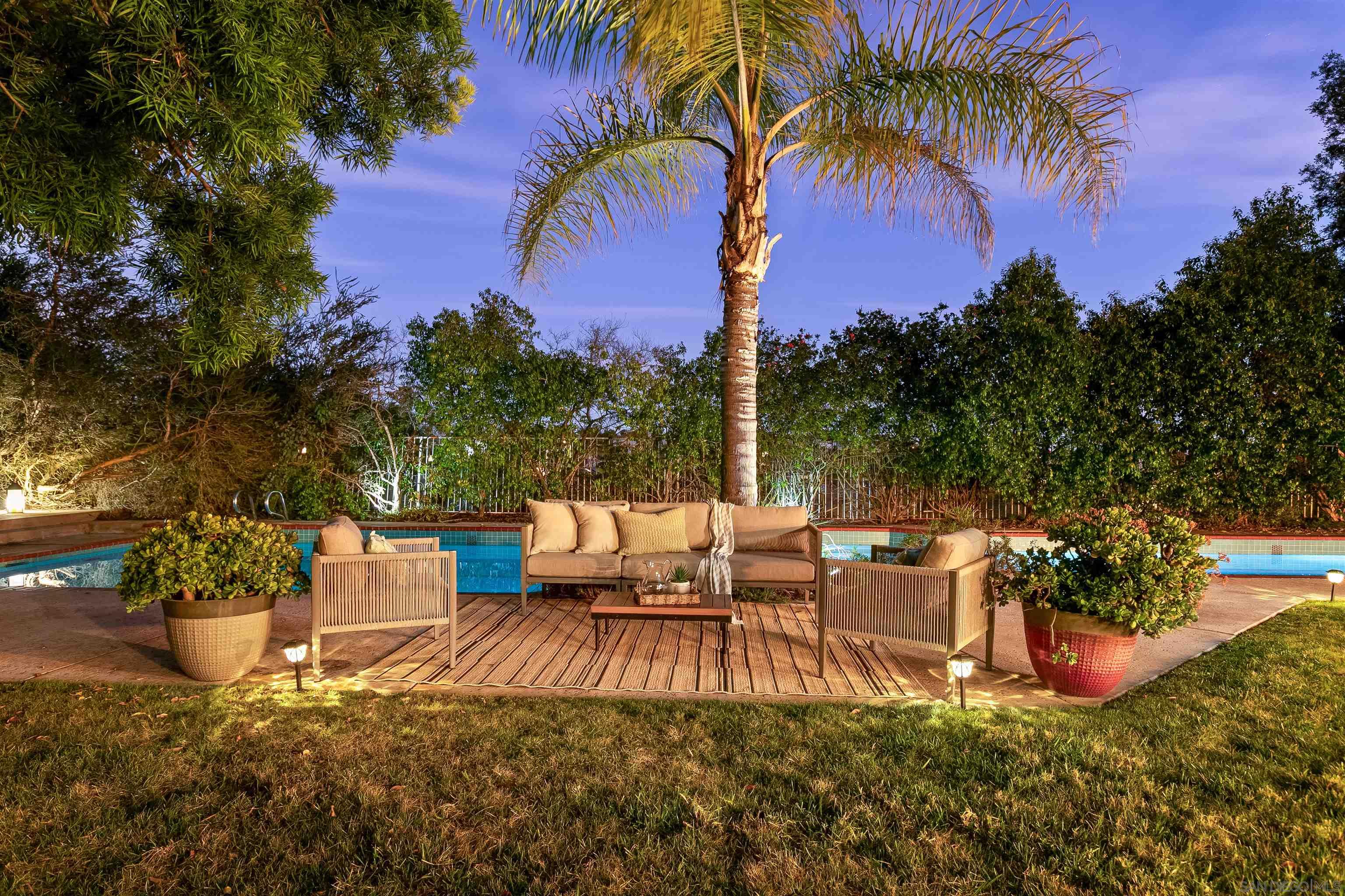 Detail Gallery Image 6 of 58 For 11495  Larmier Cir, San Diego,  CA 92131 - 4 Beds | 3 Baths