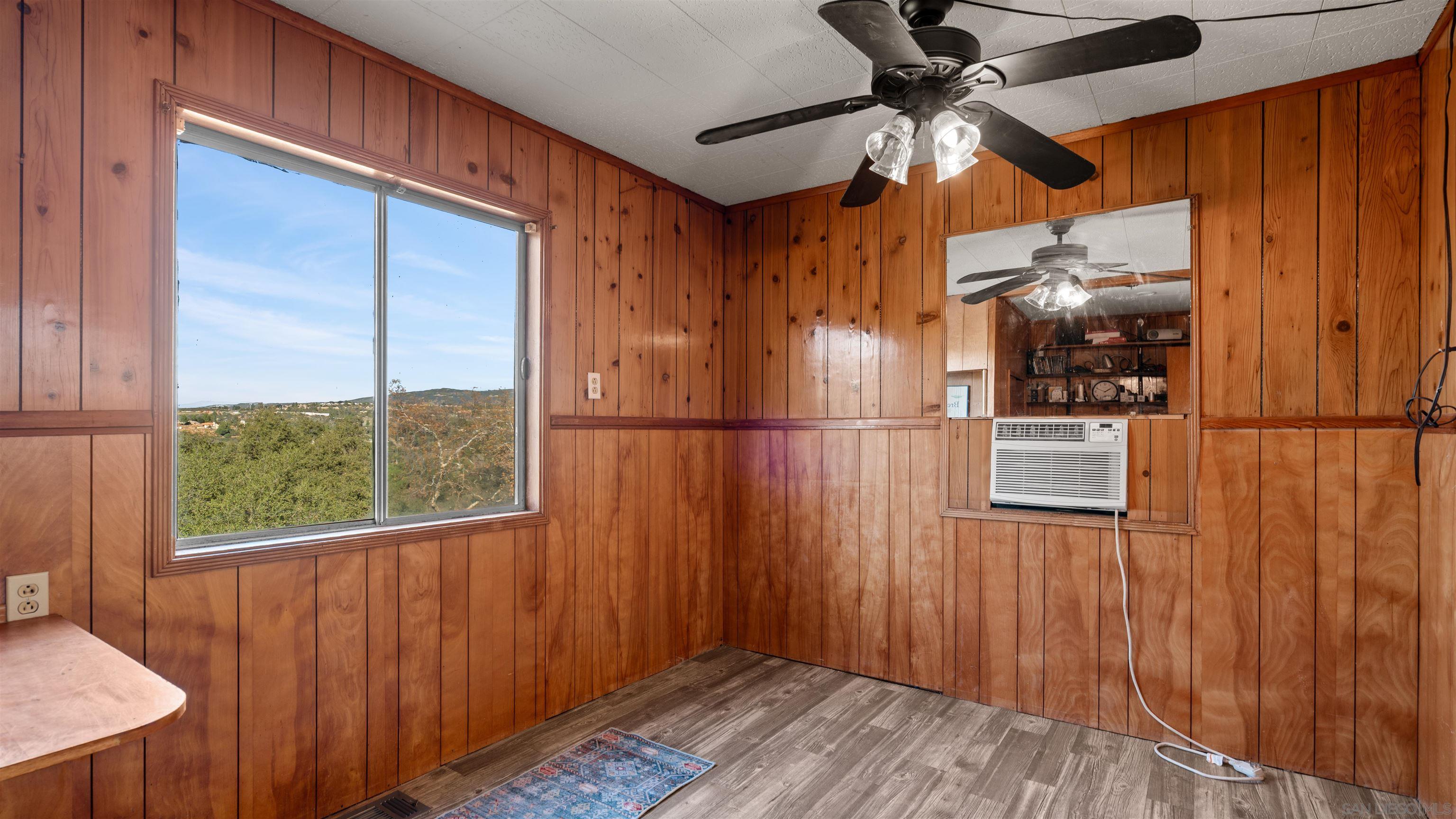 Detail Gallery Image 14 of 31 For 1819  Lilac Lane, Alpine,  CA 91901 - 3 Beds | 2 Baths