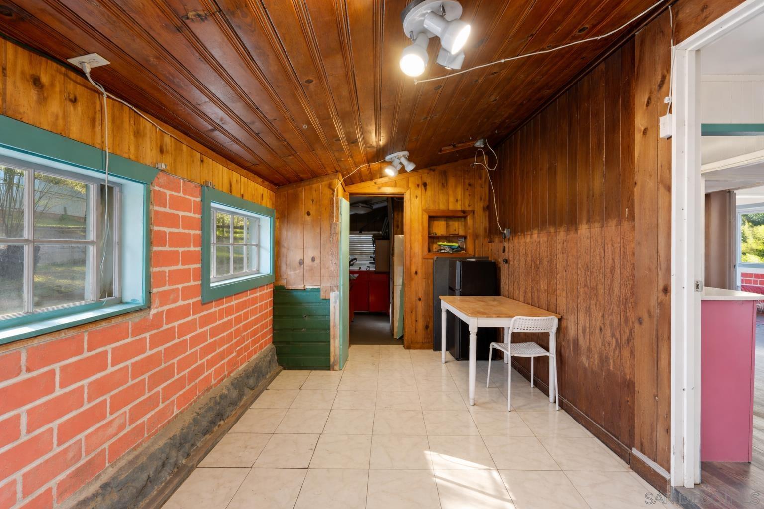 Detail Gallery Image 17 of 31 For 1819  Lilac Lane, Alpine,  CA 91901 - 3 Beds | 2 Baths