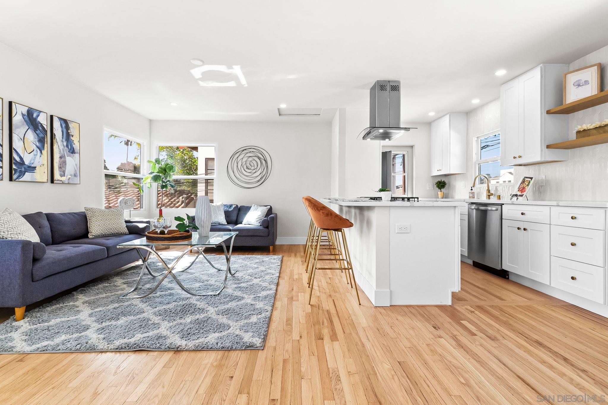 Front Image Thumbnail for SD260004951