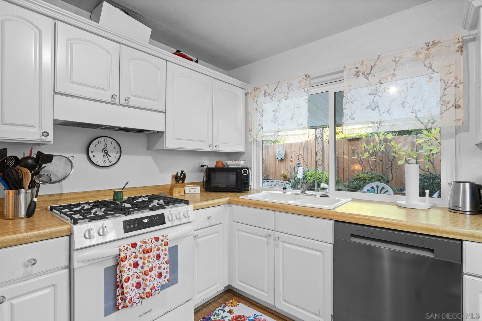 Detail Gallery Image 11 of 50 For 1682  Saddlehorn Dr, San Marcos,  CA 92069 - 3 Beds | 2/1 Baths