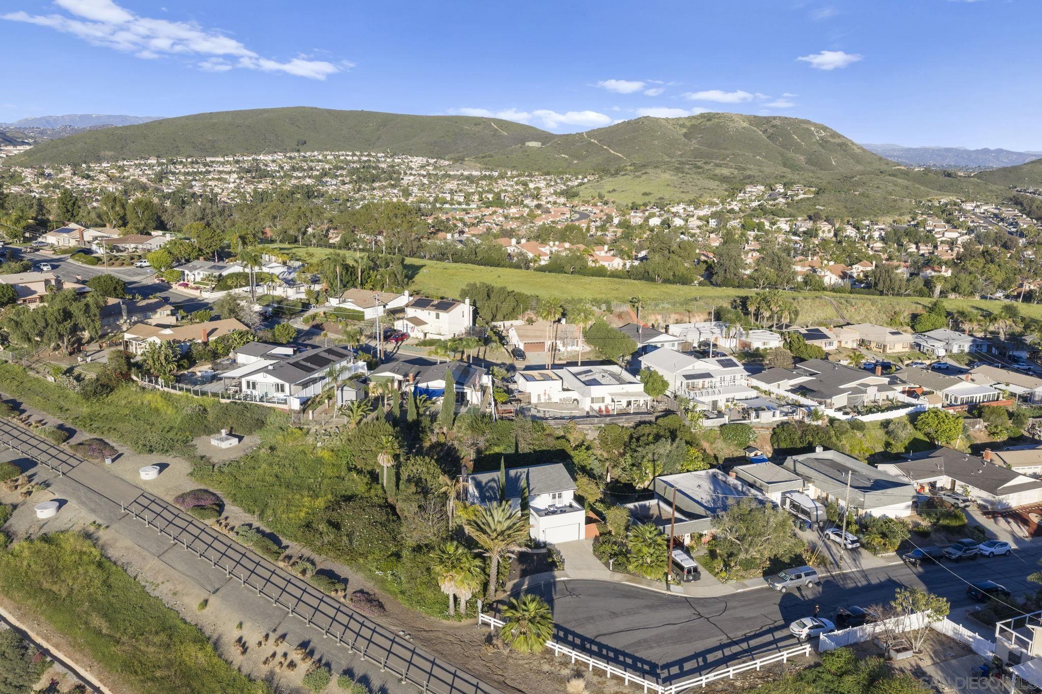 Detail Gallery Image 36 of 50 For 1682  Saddlehorn Dr, San Marcos,  CA 92069 - 3 Beds | 2/1 Baths