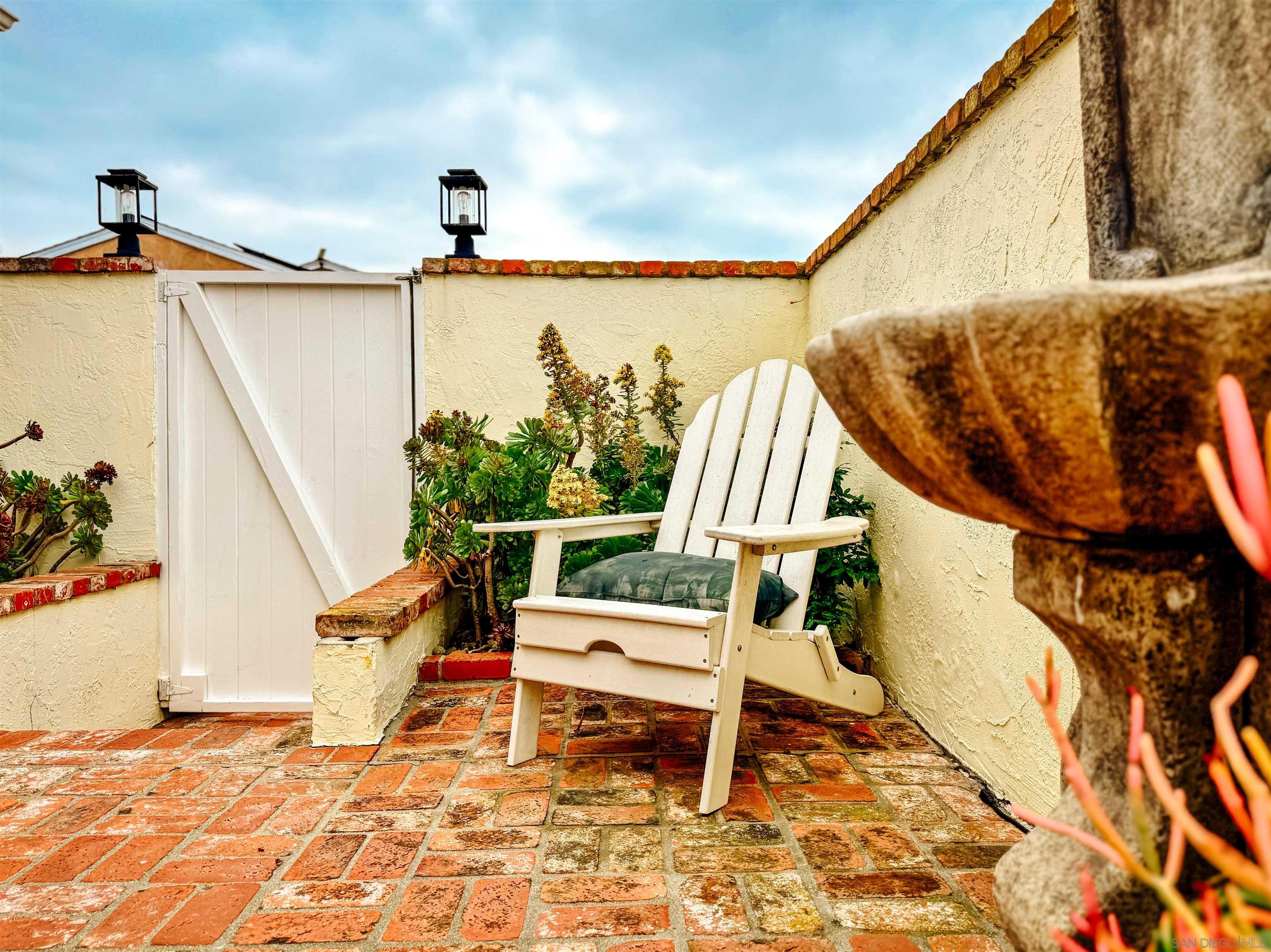 Detail Gallery Image 13 of 50 For 3044  Meadow Grove Dr, San Diego,  CA 92110 - 4 Beds | 3 Baths