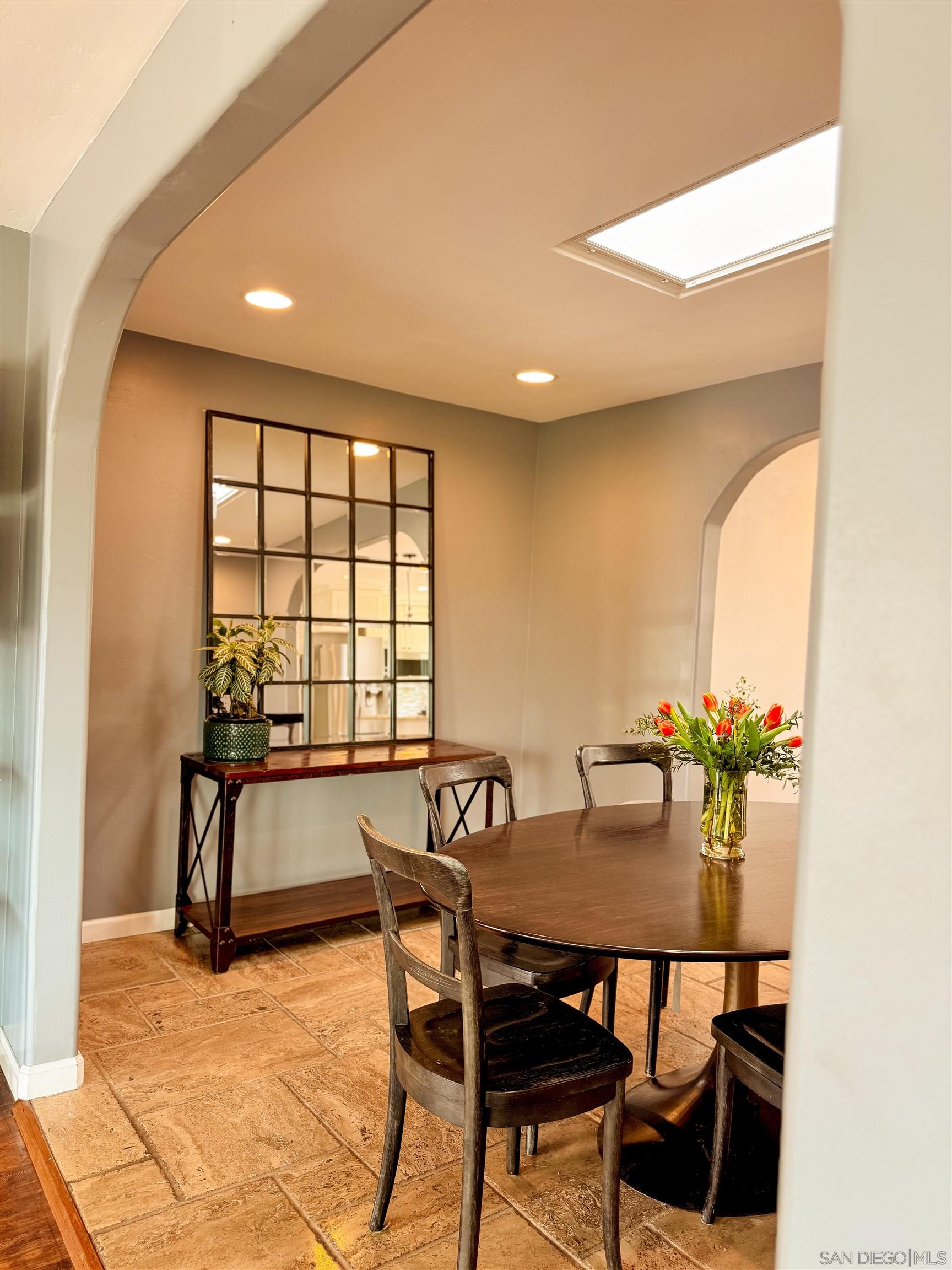 Detail Gallery Image 23 of 50 For 3044  Meadow Grove Dr, San Diego,  CA 92110 - 4 Beds | 3 Baths