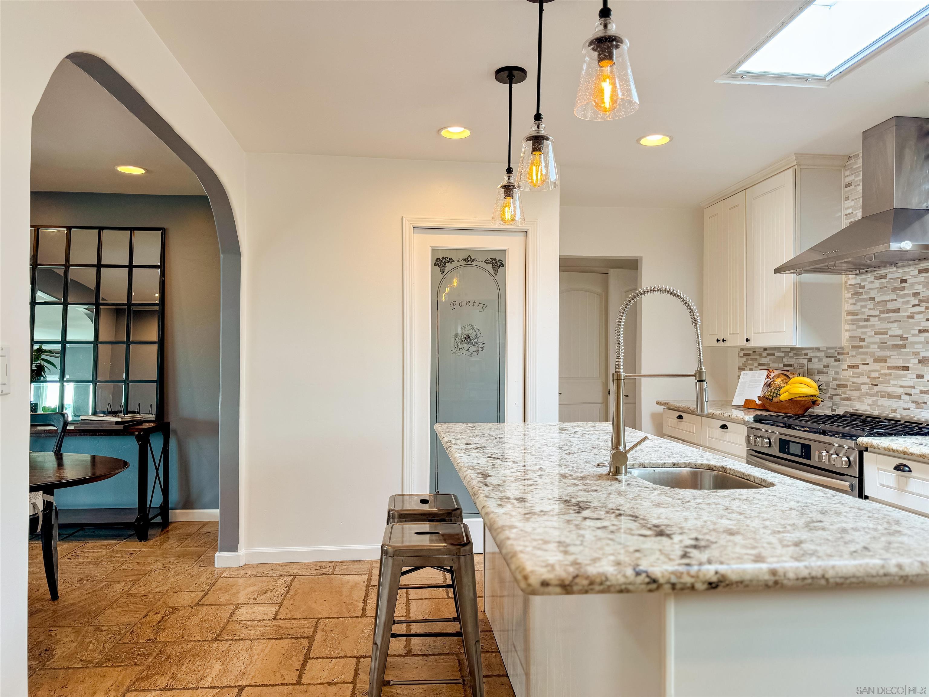 Detail Gallery Image 32 of 50 For 3044  Meadow Grove Dr, San Diego,  CA 92110 - 4 Beds | 3 Baths