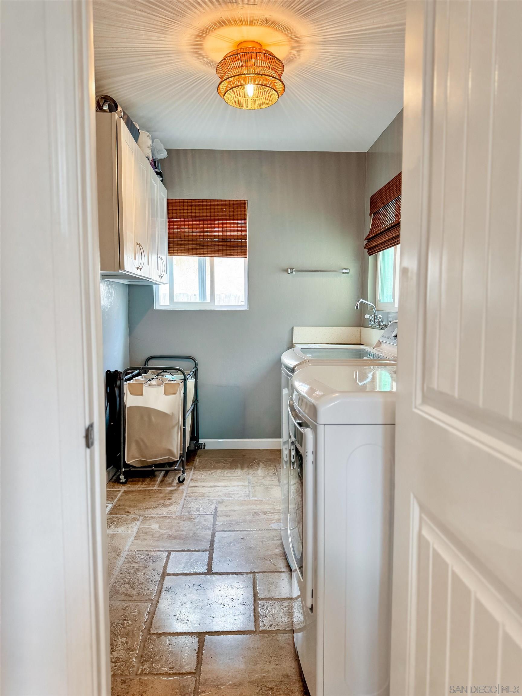 Detail Gallery Image 33 of 50 For 3044  Meadow Grove Dr, San Diego,  CA 92110 - 4 Beds | 3 Baths