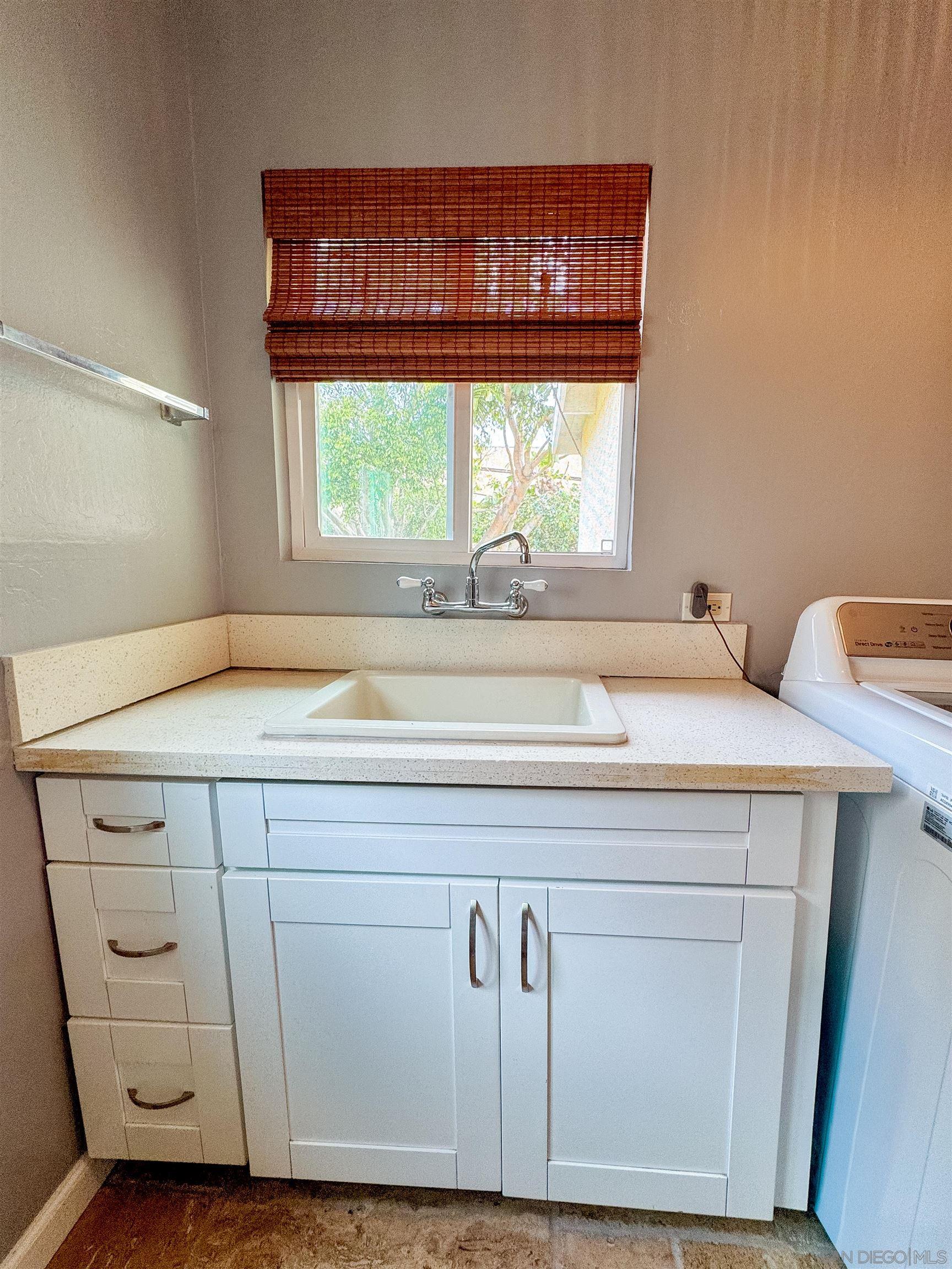 Detail Gallery Image 33 of 48 For 3044  Meadow Grove Dr, San Diego,  CA 92110 - 4 Beds | 3 Baths