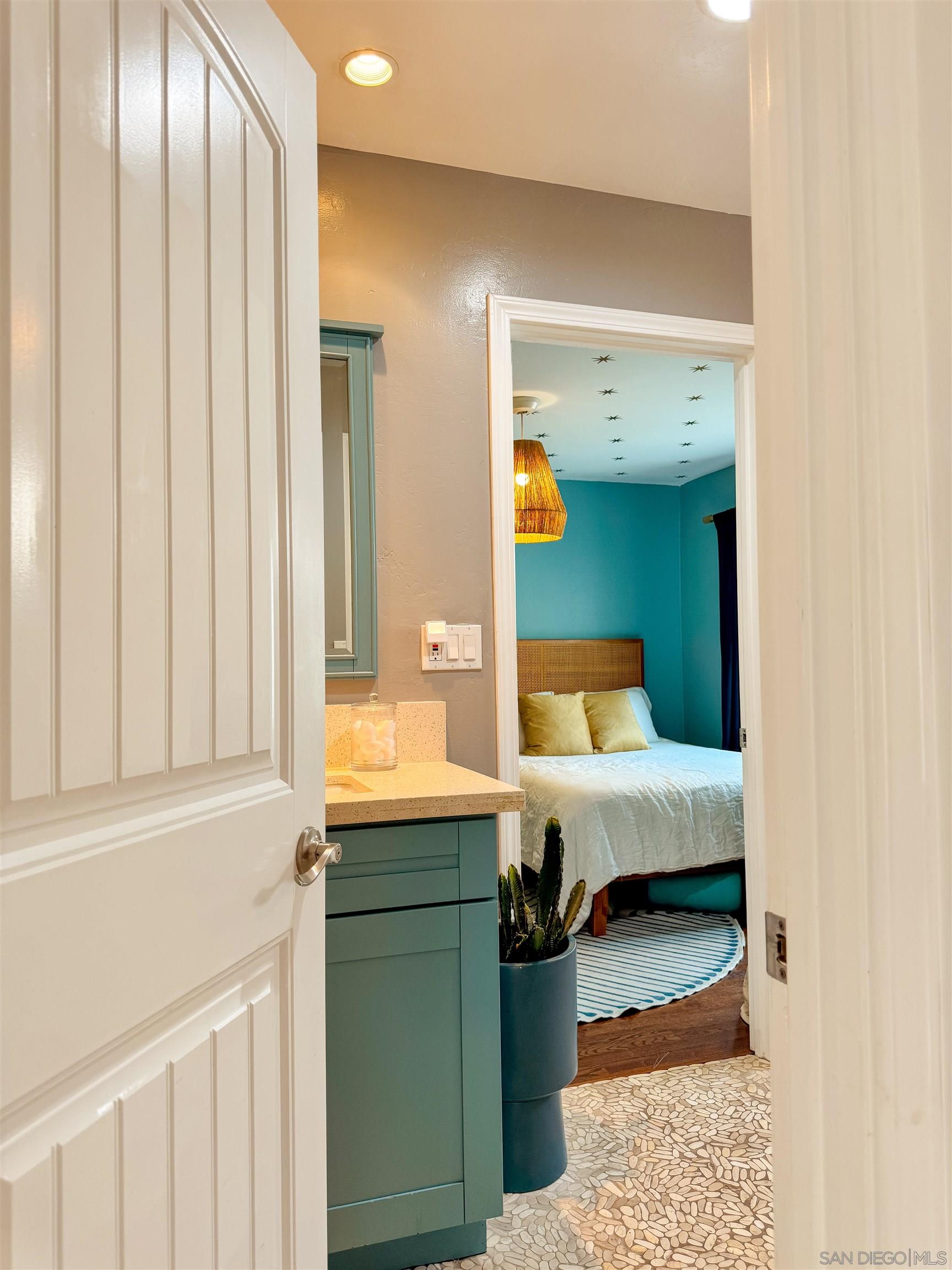 Detail Gallery Image 38 of 48 For 3044  Meadow Grove Dr, San Diego,  CA 92110 - 4 Beds | 3 Baths