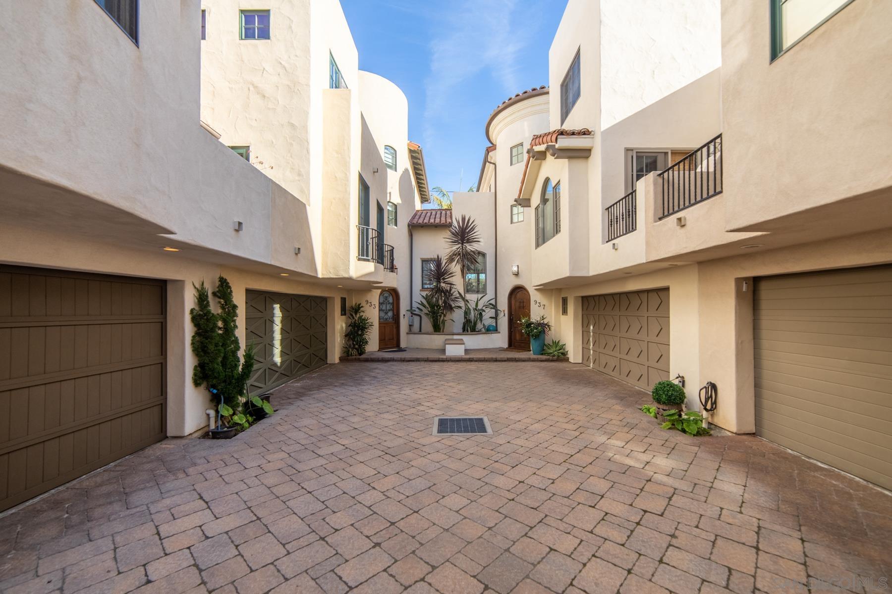 Detail Gallery Image 4 of 40 For 937  F Ave, Coronado,  CA 92118 - 3 Beds | 3/1 Baths