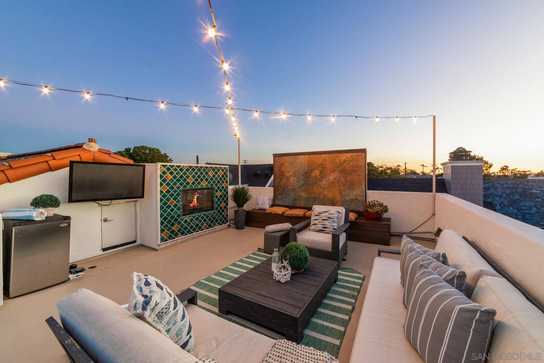 Detail Gallery Image 34 of 40 For 937  F Ave, Coronado,  CA 92118 - 3 Beds | 3/1 Baths