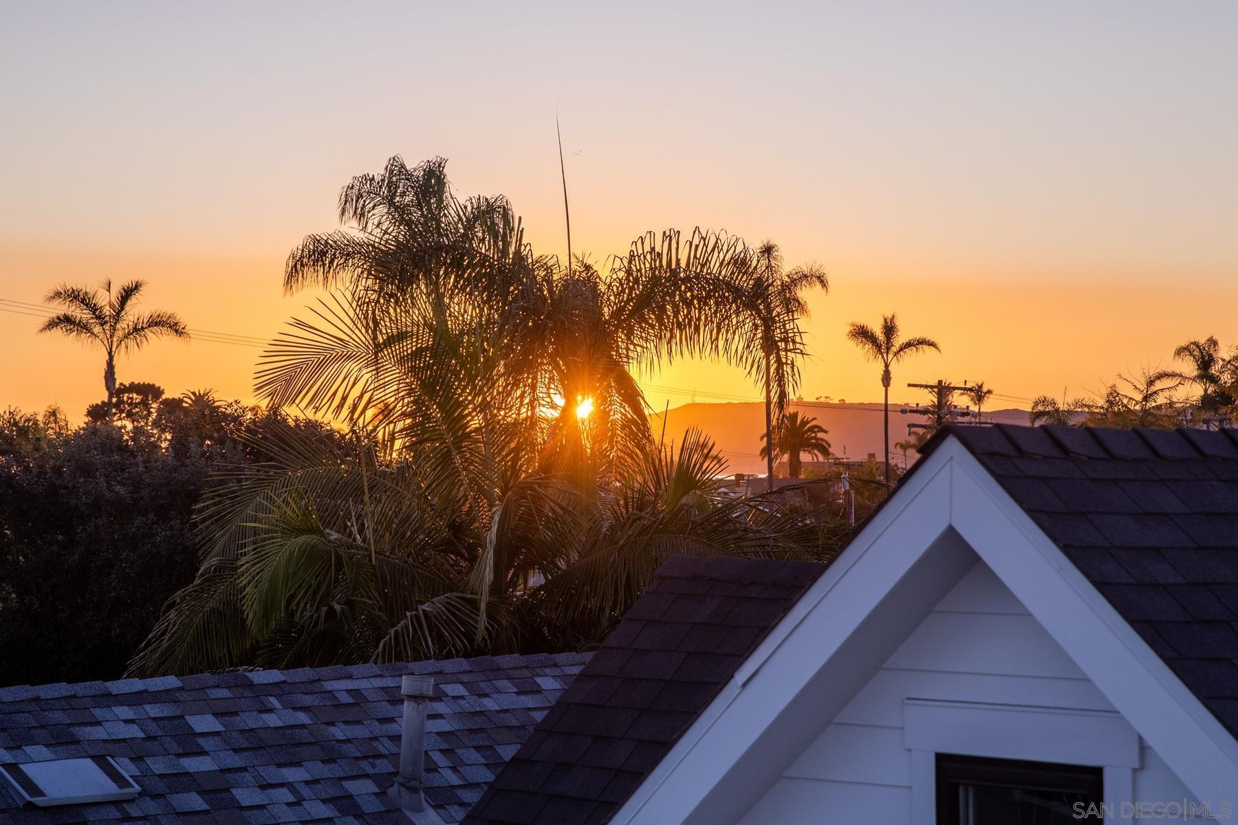 Detail Gallery Image 36 of 40 For 937  F Ave, Coronado,  CA 92118 - 3 Beds | 3/1 Baths