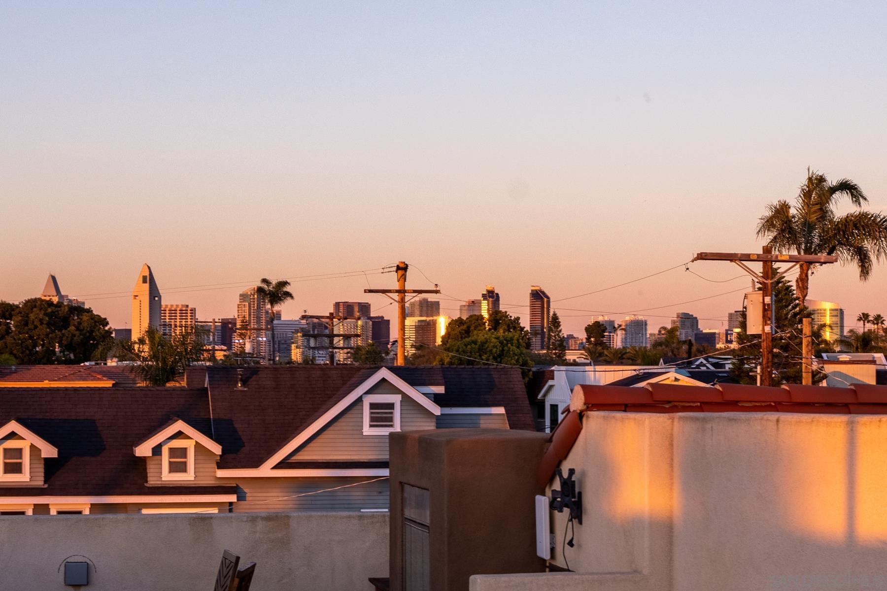 Detail Gallery Image 38 of 40 For 937  F Ave, Coronado,  CA 92118 - 3 Beds | 3/1 Baths