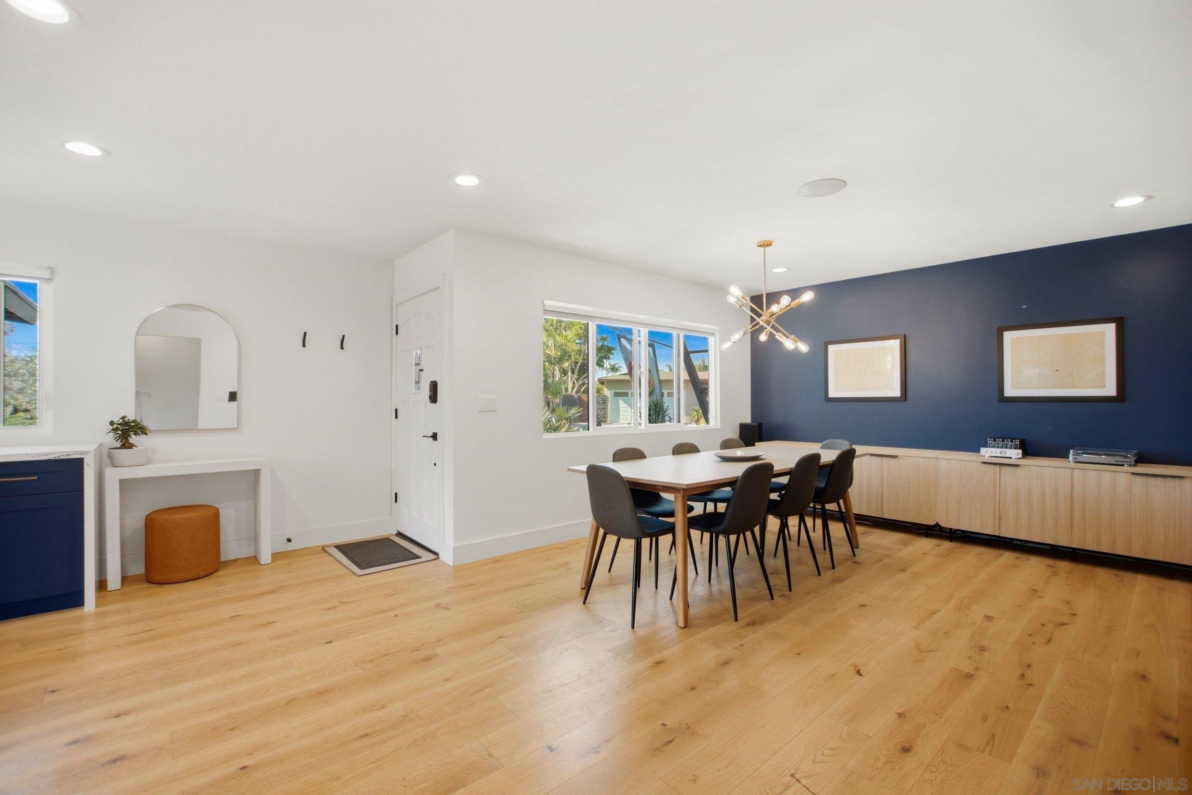 Detail Gallery Image 21 of 75 For 965  Home Ave, Carlsbad,  CA 92008 - 3 Beds | 3 Baths