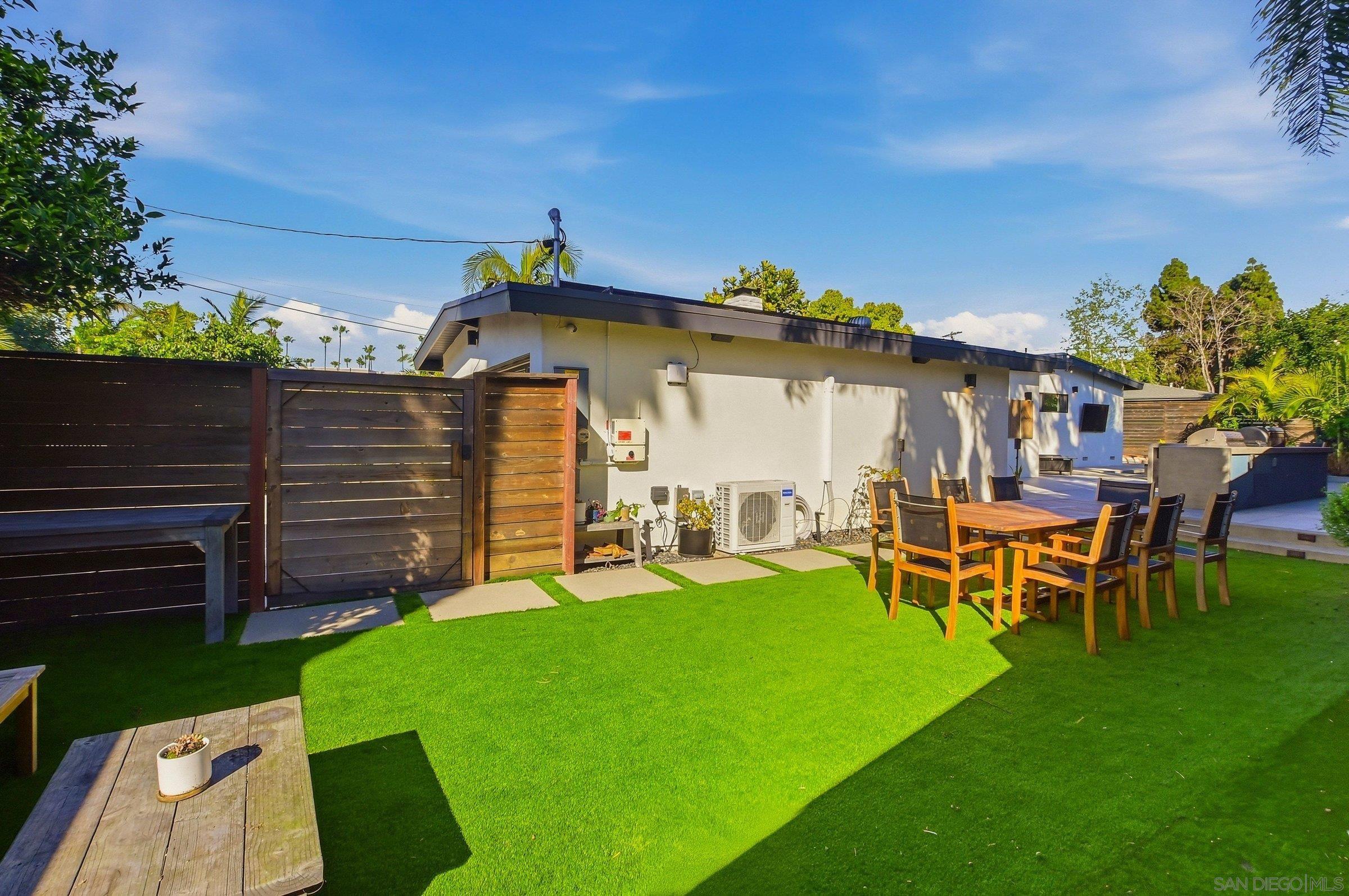 Detail Gallery Image 44 of 75 For 965  Home Ave, Carlsbad,  CA 92008 - 3 Beds | 3 Baths