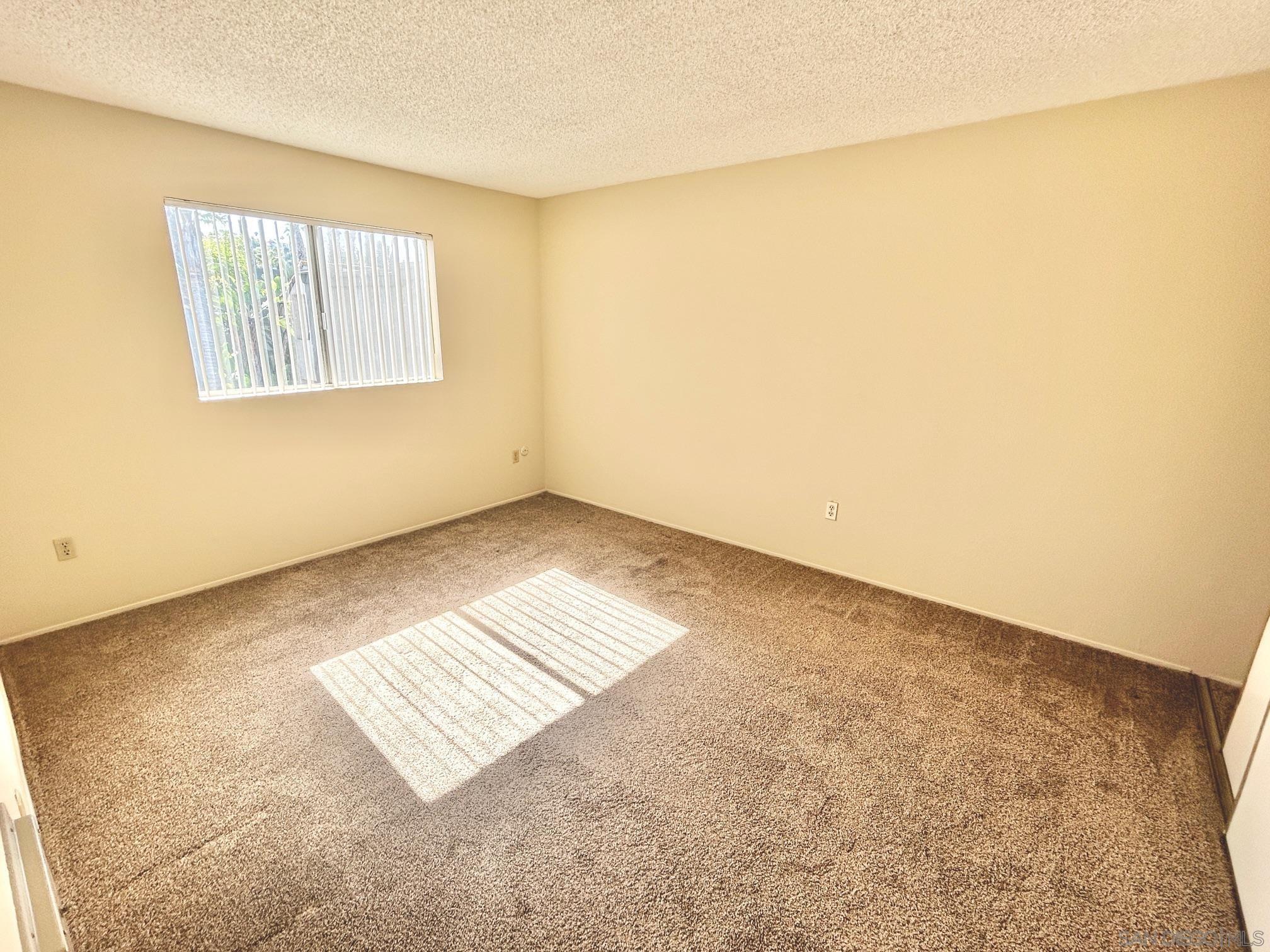 Detail Gallery Image 14 of 26 For 998 S Mollison, El Cajon,  CA 92020 - 2 Beds | 1 Baths