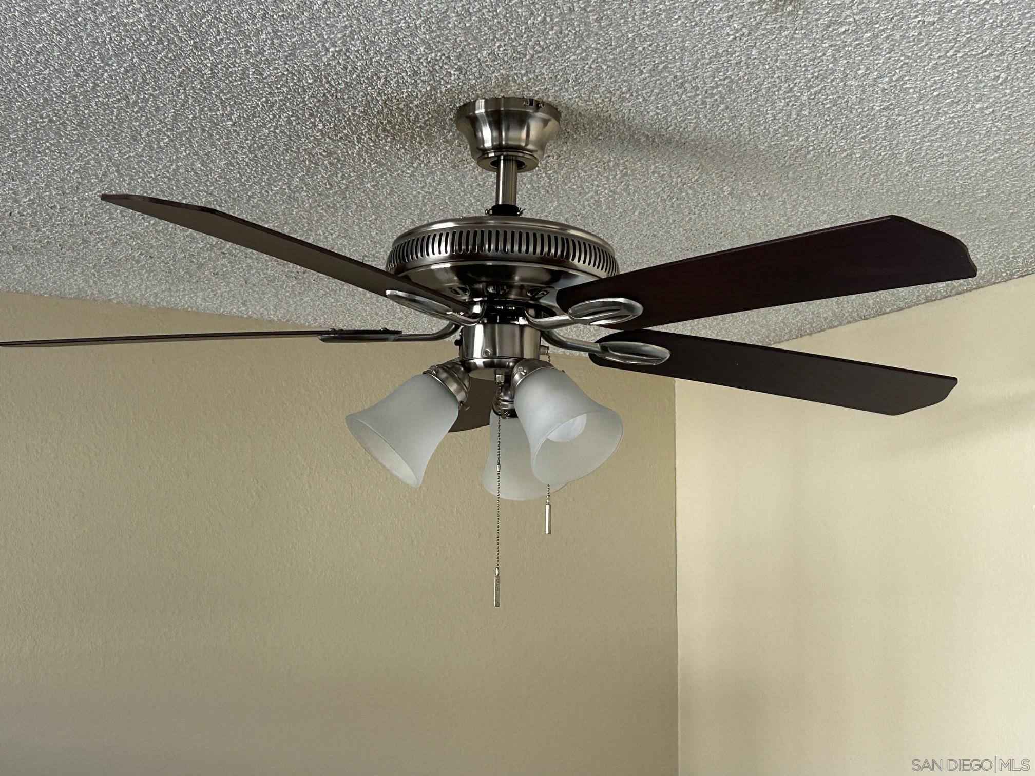 Detail Gallery Image 19 of 26 For 998 S Mollison, El Cajon,  CA 92020 - 2 Beds | 1 Baths