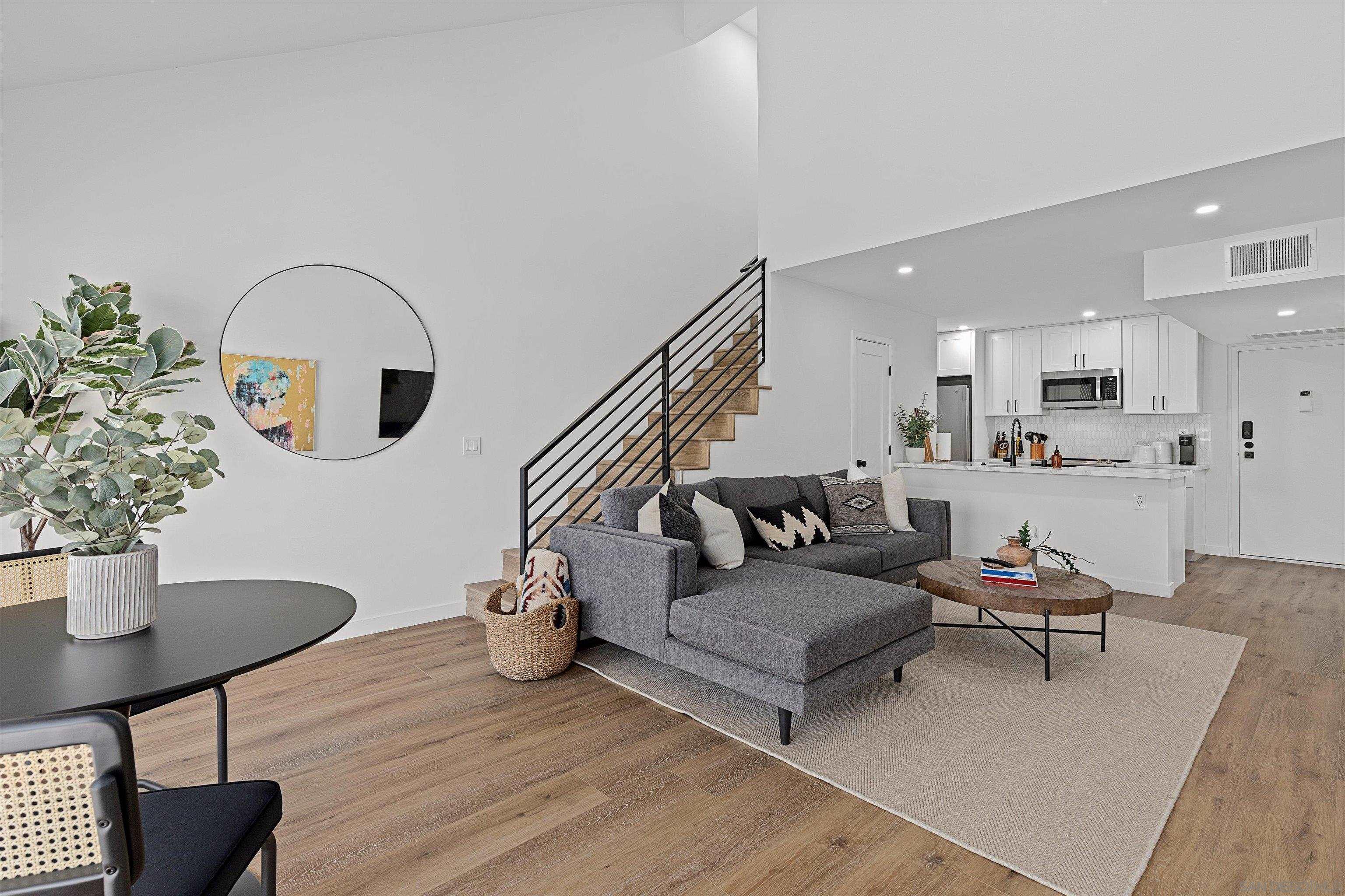 Detail Gallery Image 2 of 25 For 6111  Rancho Mission Rd  #313,  San Diego,  CA 92108 - 2 Beds | 2/1 Baths