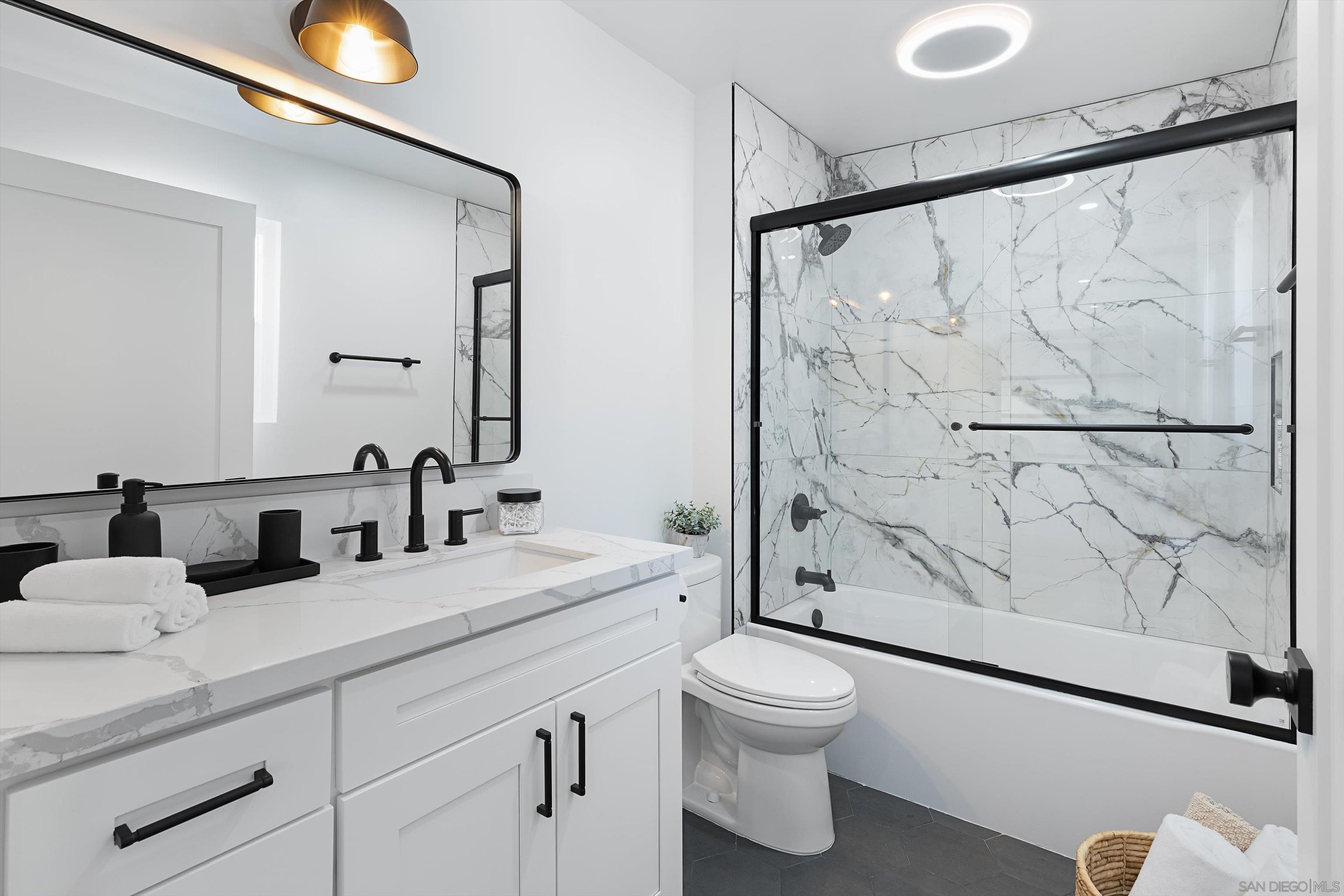 Detail Gallery Image 18 of 25 For 6111  Rancho Mission Rd  #313,  San Diego,  CA 92108 - 2 Beds | 2/1 Baths