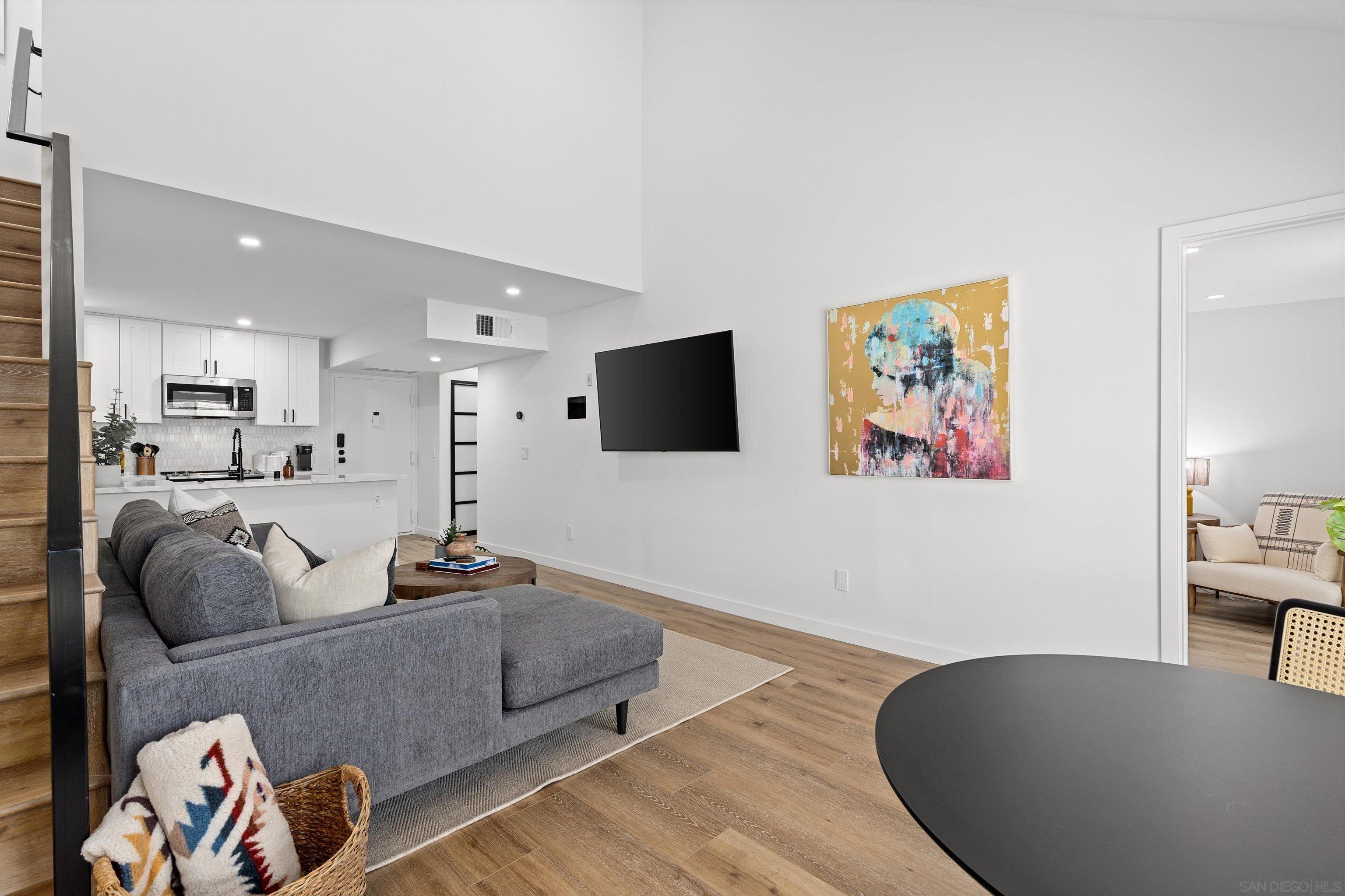 Detail Gallery Image 5 of 25 For 6111  Rancho Mission Rd  #313,  San Diego,  CA 92108 - 2 Beds | 2/1 Baths