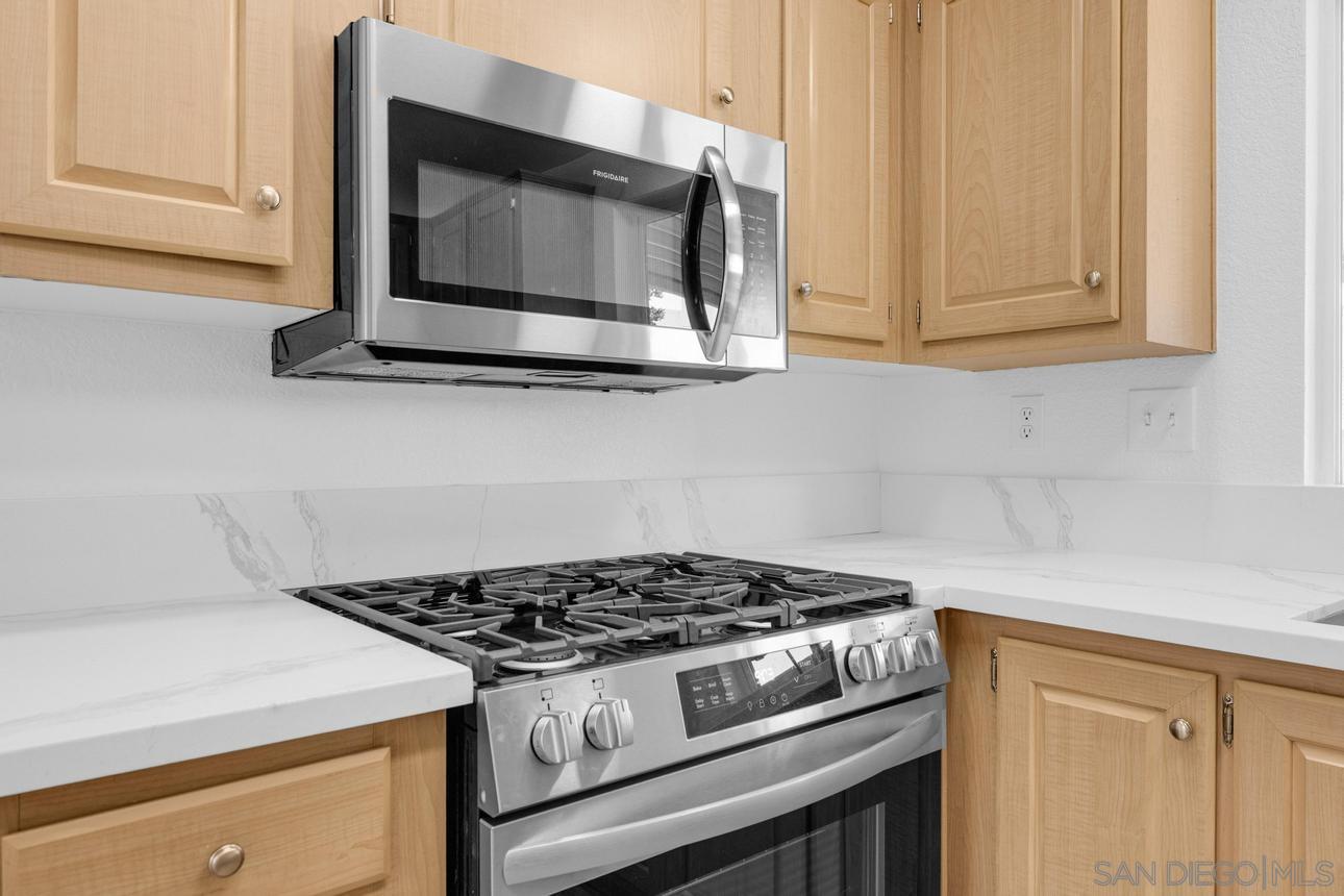 Detail Gallery Image 18 of 26 For 4876  Old Cliffs Rd., San Diego,  CA 92120 - 2 Beds | 2 Baths