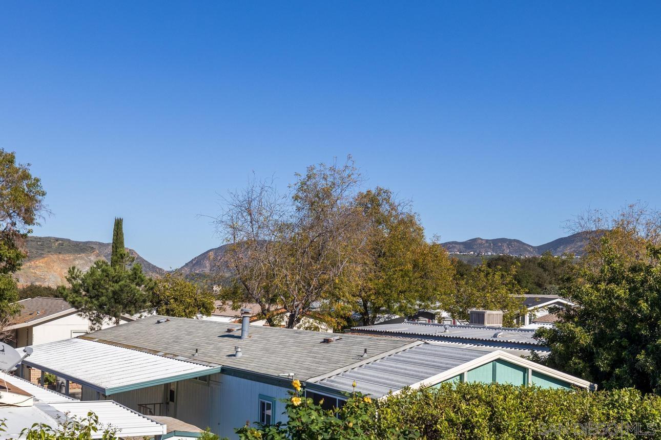 Detail Gallery Image 3 of 26 For 4876  Old Cliffs Rd., San Diego,  CA 92120 - 2 Beds | 2 Baths