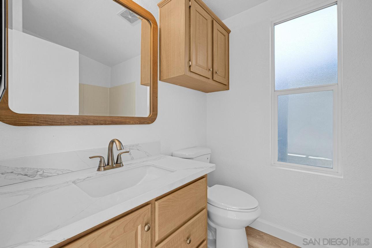 Detail Gallery Image 6 of 26 For 4876  Old Cliffs Rd., San Diego,  CA 92120 - 2 Beds | 2 Baths