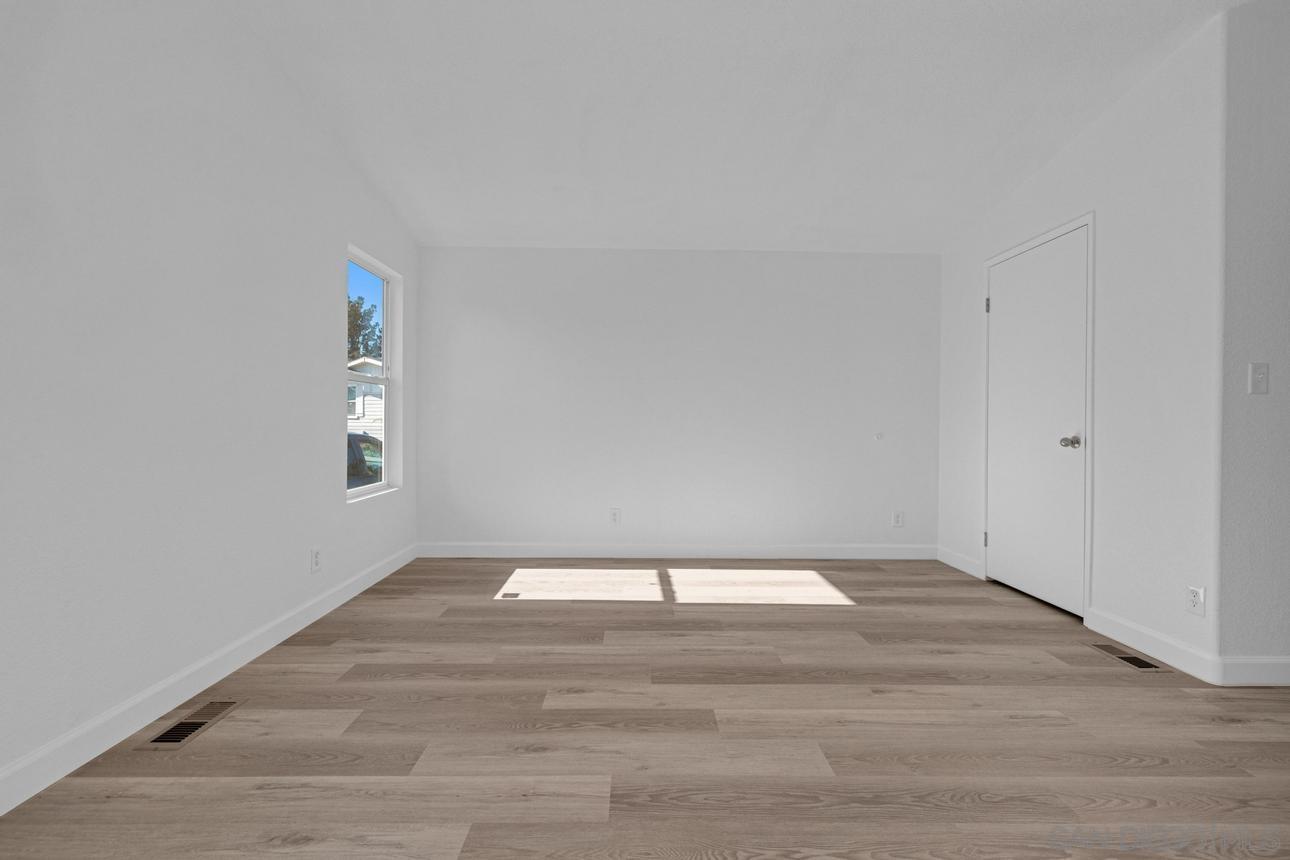 Detail Gallery Image 7 of 26 For 4876  Old Cliffs Rd., San Diego,  CA 92120 - 2 Beds | 2 Baths